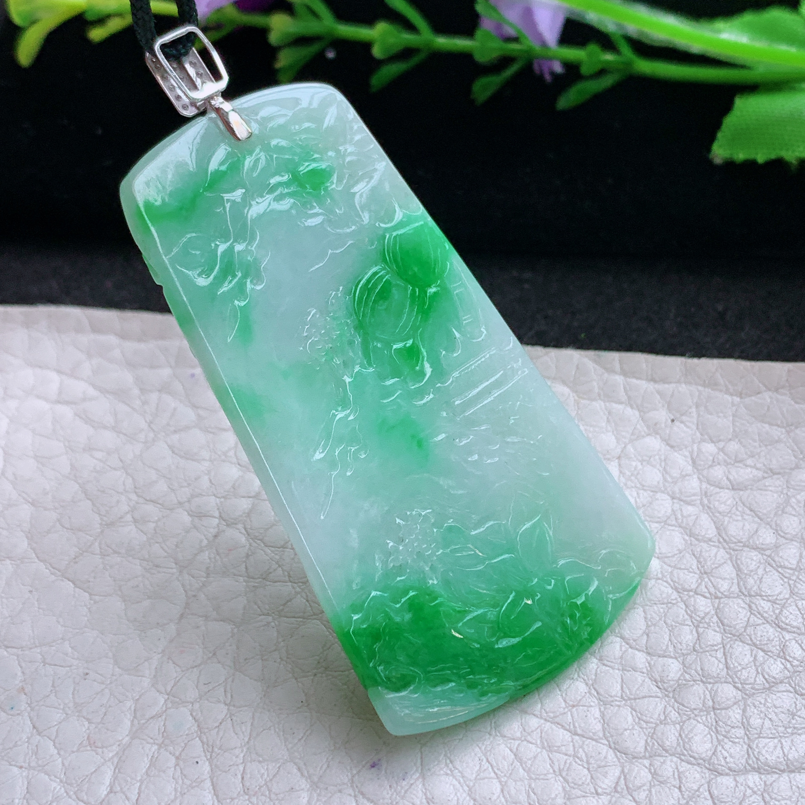 cys实拍55.6*30.6*5.3缅甸翡翠精雕阳绿水润山水 大好河山玉吊坠