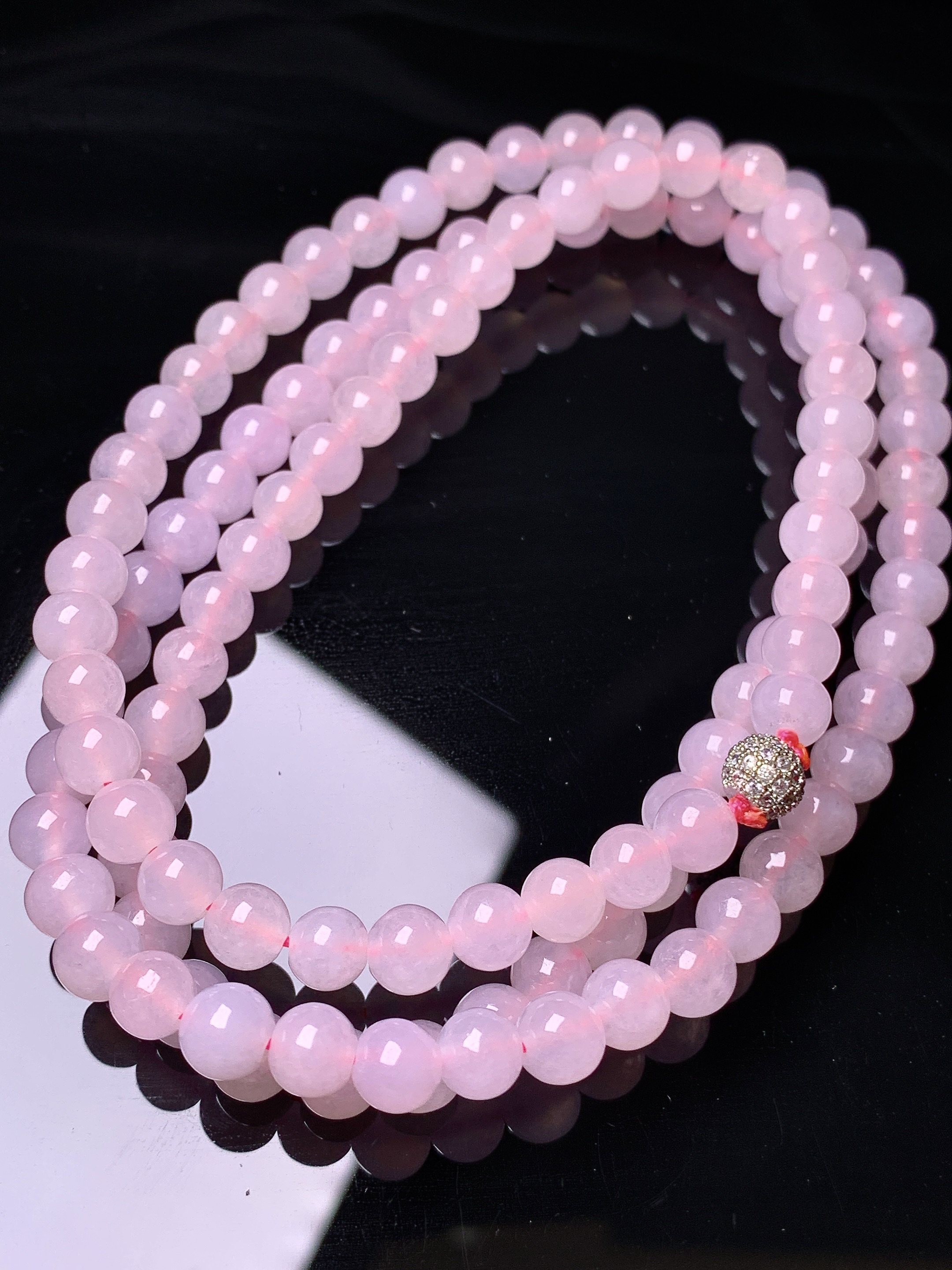 浅粉圆珠项链 玉质细腻 色泽艳丽 整体尺寸6c3