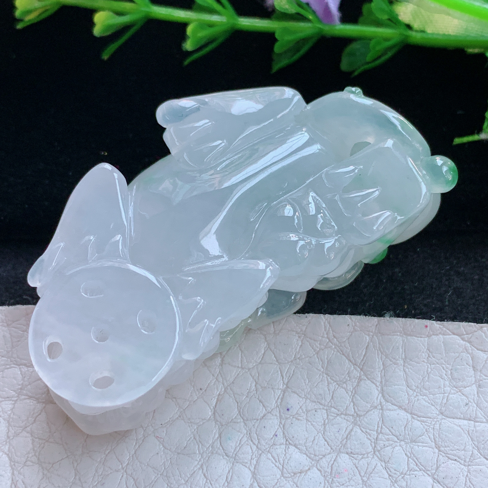gp实拍50*25.6*15缅甸翡翠a货精雕冰飘花招财貔貅 玉皮休玉吊坠 玉挂件