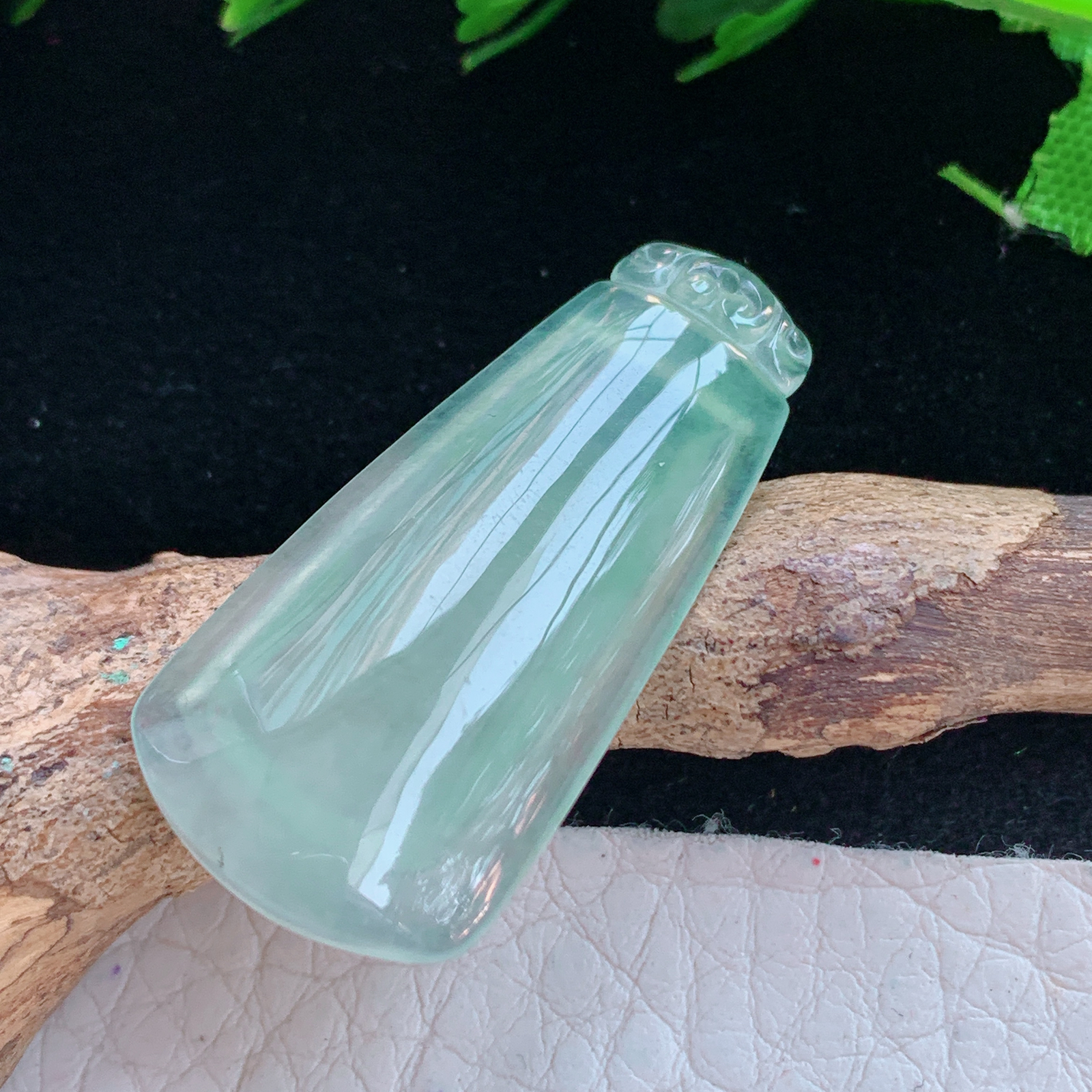 gp实拍33.5*16*4.5缅甸翡翠a货精雕冰绿节节高 竹节玉吊坠 玉挂件