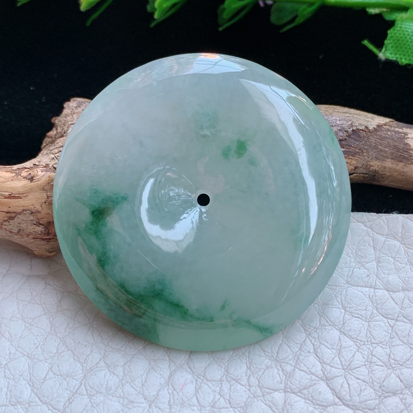 gp实拍39.8*6.5缅甸翡翠a货精雕冰飘花大平安扣 玉扣玉吊坠 玉挂件