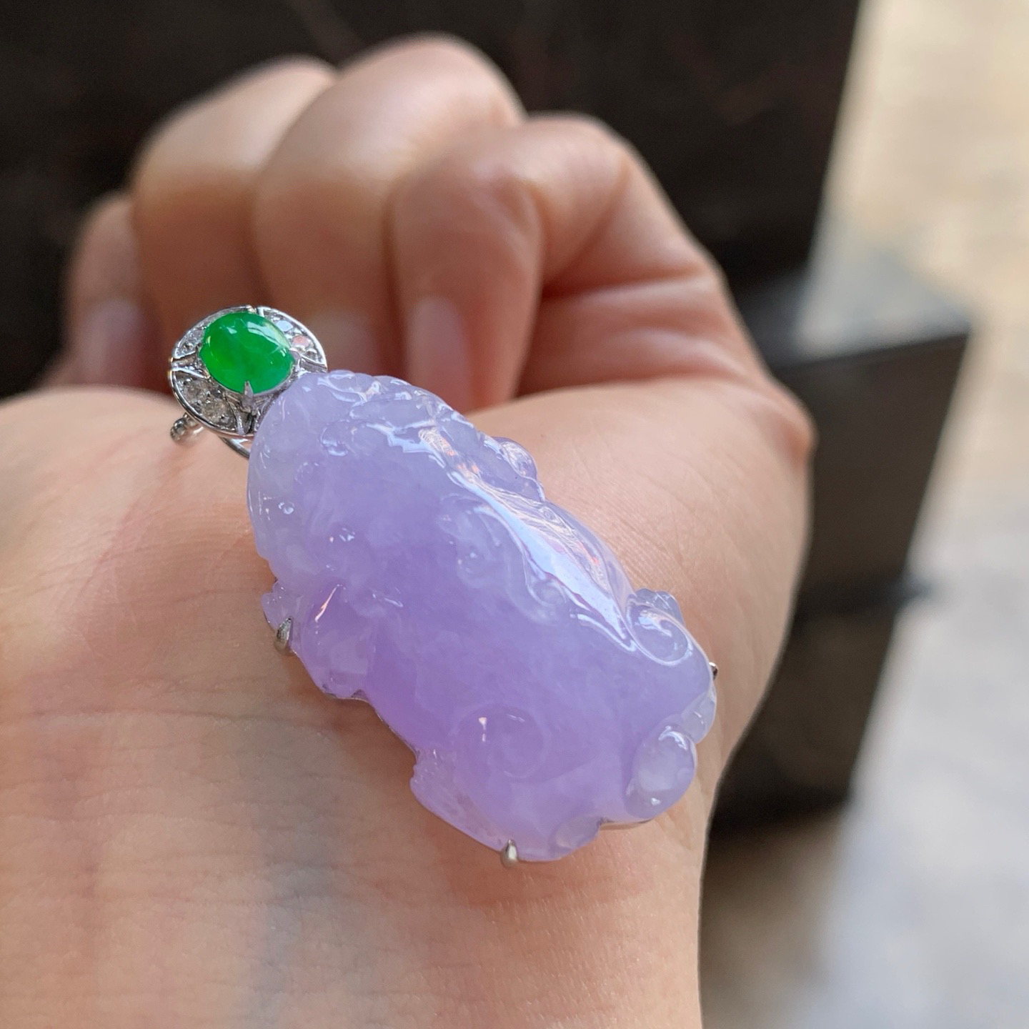 金镶嵌紫罗兰貔貅^_^颜色鲜艳 饱满 玉质温润