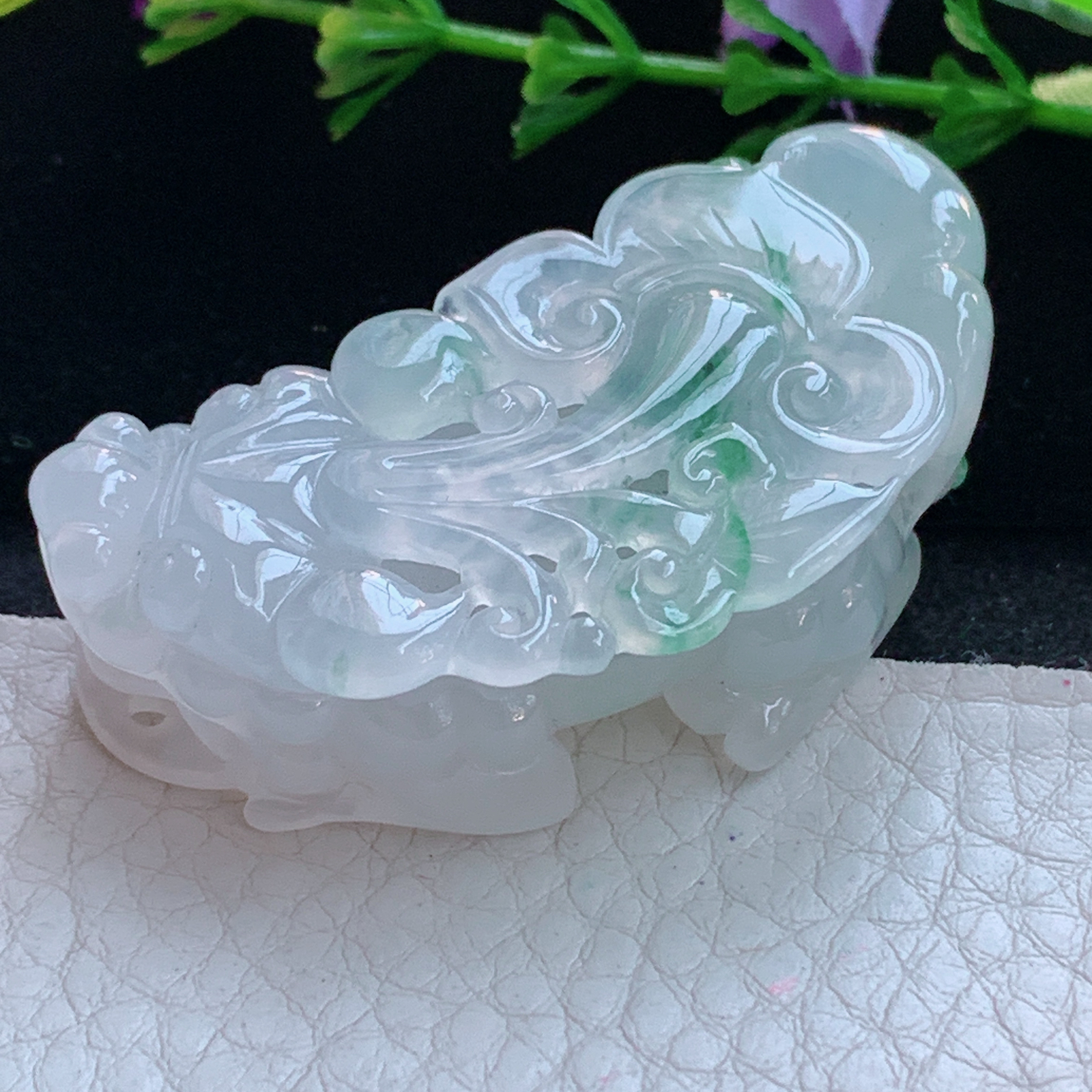 gp实拍50*25.6*15缅甸翡翠a货精雕冰飘花招财貔貅 玉皮休玉吊坠 玉挂件