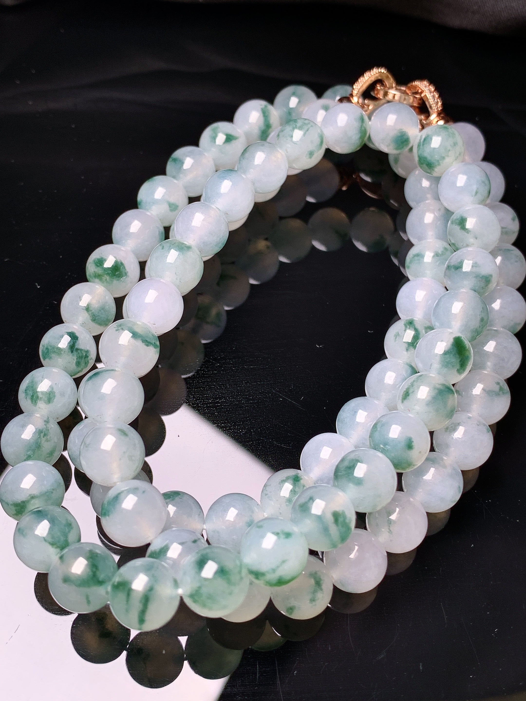 飘绿圆珠项链 玉质细腻 色泽艳丽 整体尺寸8.2 C3