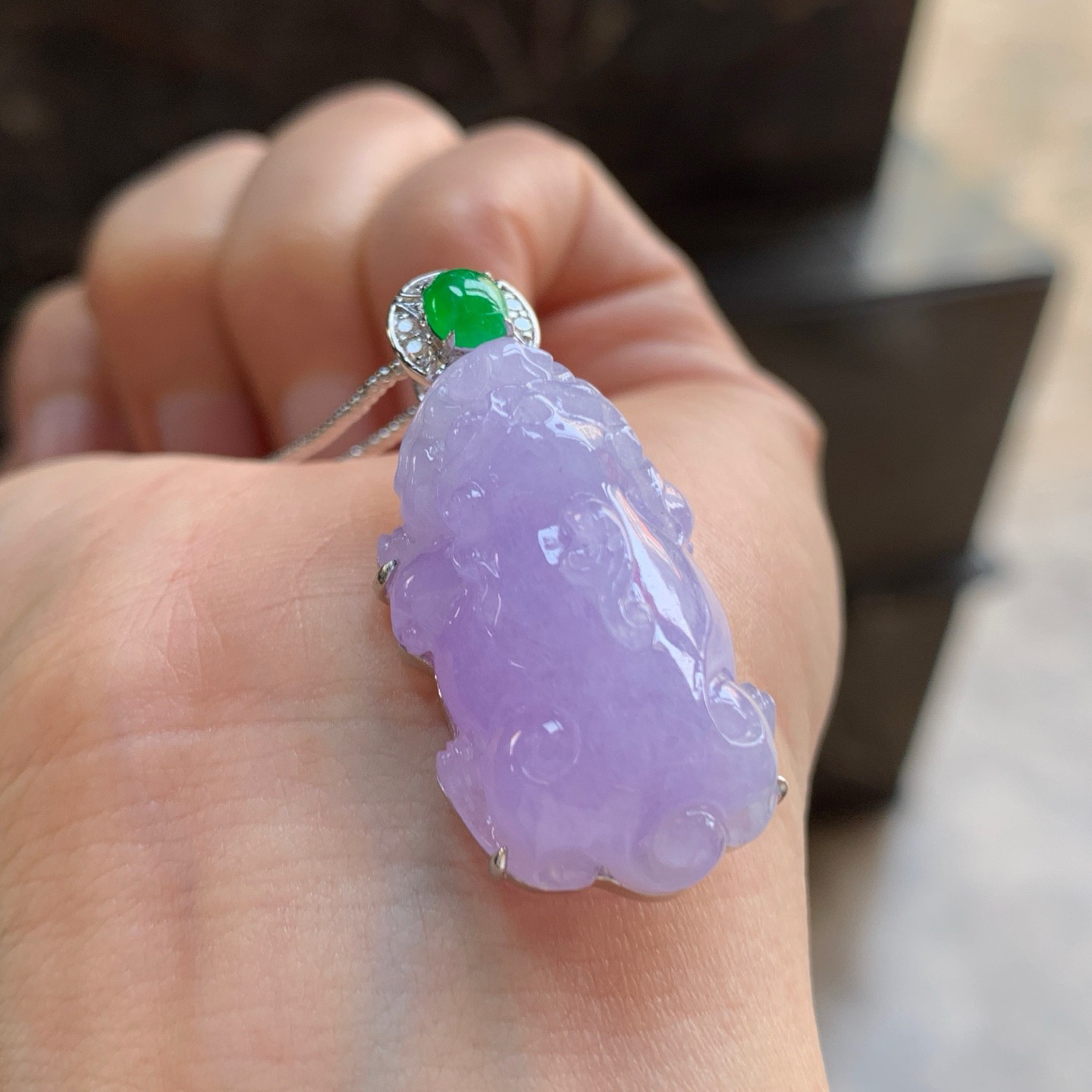 金镶嵌紫罗兰貔貅^_^颜色鲜艳 饱满 玉质温润