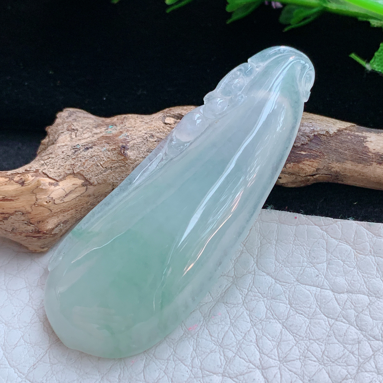 gp实拍56.5*21.6*7.6缅甸翡翠a货精雕冰飘花饱满大福瓜玉吊坠 玉挂件