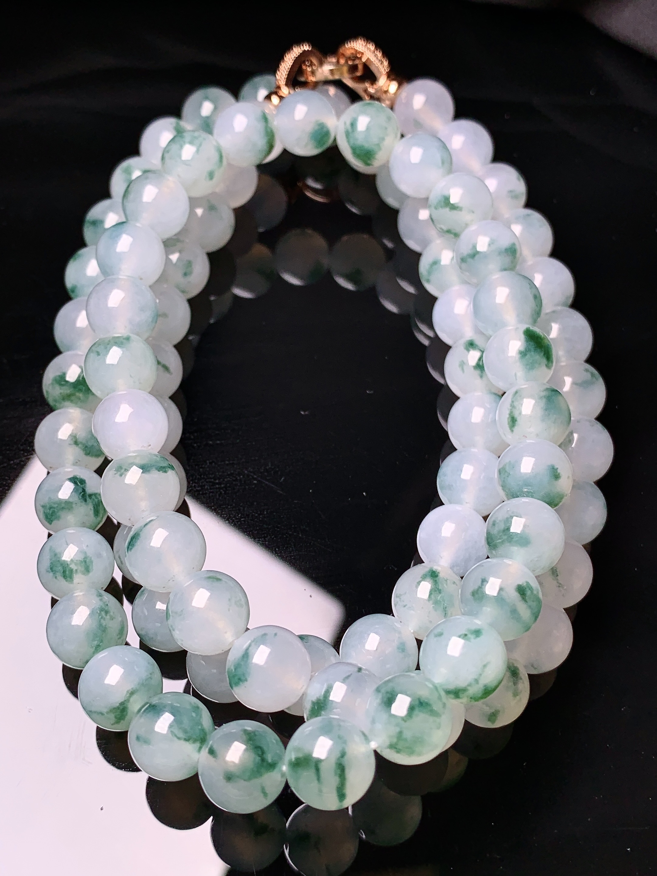 飘绿圆珠项链 玉质细腻 色泽艳丽 整体尺寸8.2 C3