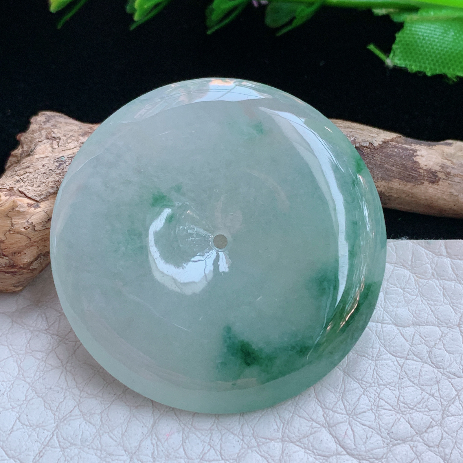 gp实拍39.8*6.5缅甸翡翠a货精雕冰飘花大平安扣 玉扣玉吊坠 玉挂件