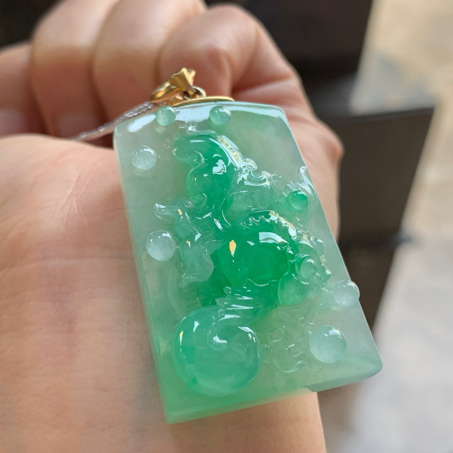 金扣冰绿如鱼得水^_^水润