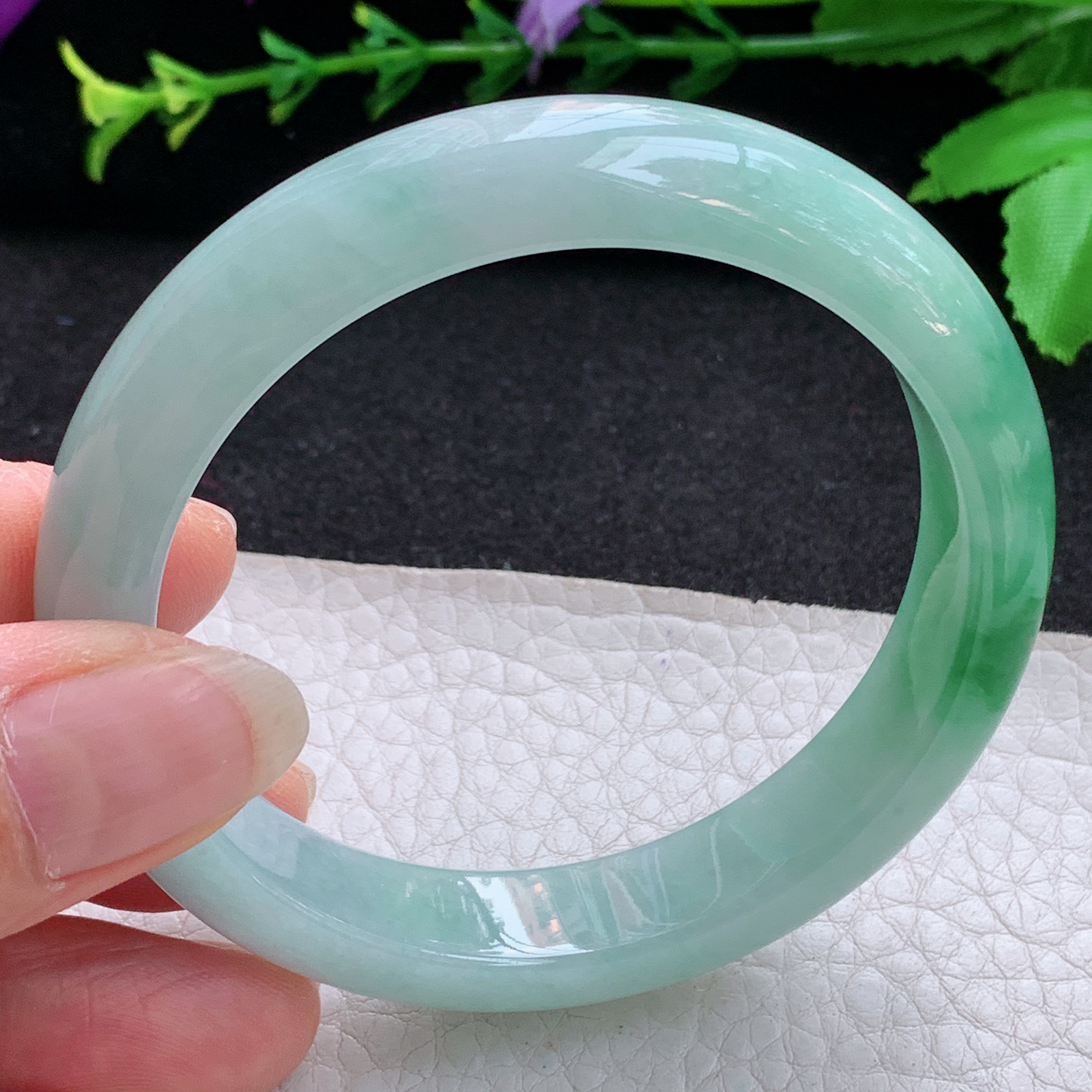 yh年轻款55.5*11.8*8平安镯 天然缅甸翡翠A货玉手镯飘阳绿宽边玉手环