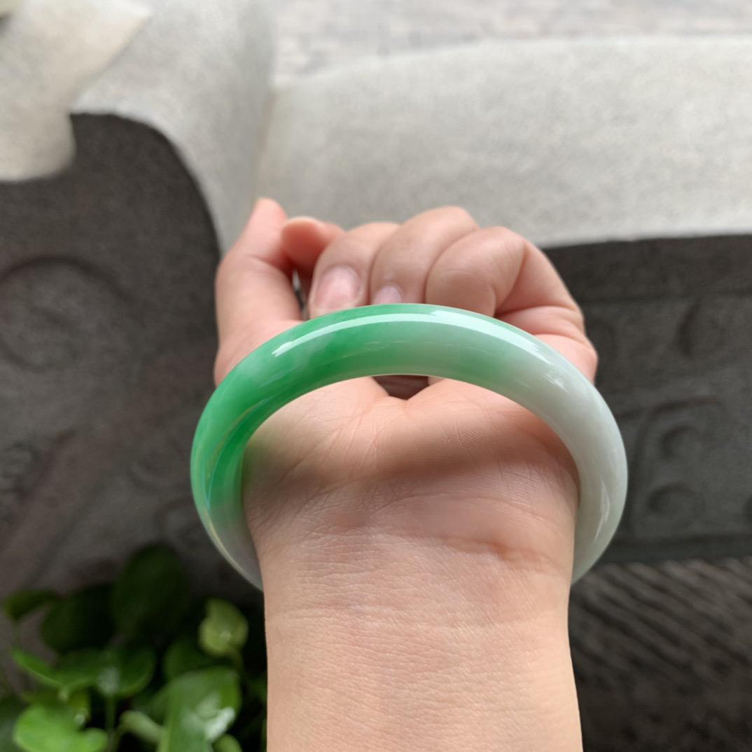 大圈口58.7-12-7.9 【阳绿正圈手镯】正圈58 59可戴