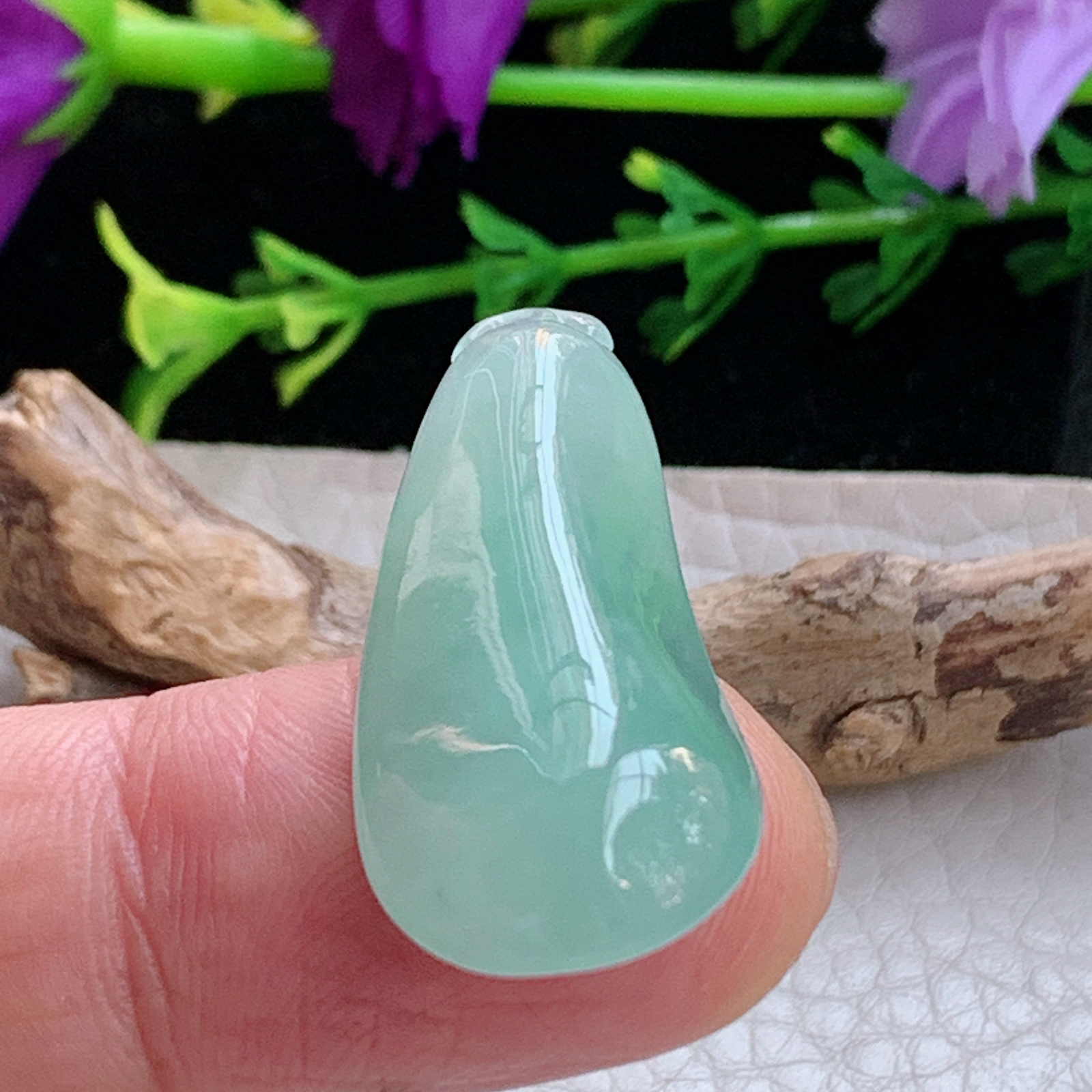 lz实拍35.5*15*8缅甸翡翠精雕冰晴别致饱满福瓜玉吊坠 玉挂佚