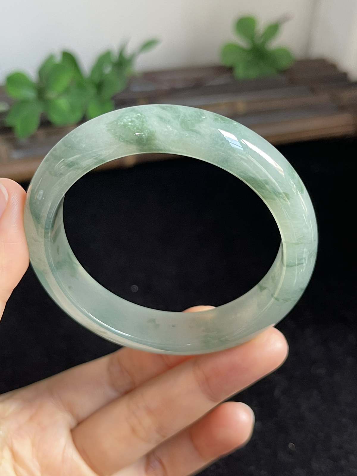 正圈54.7圈口，翡翠冰糯种飘花手镯