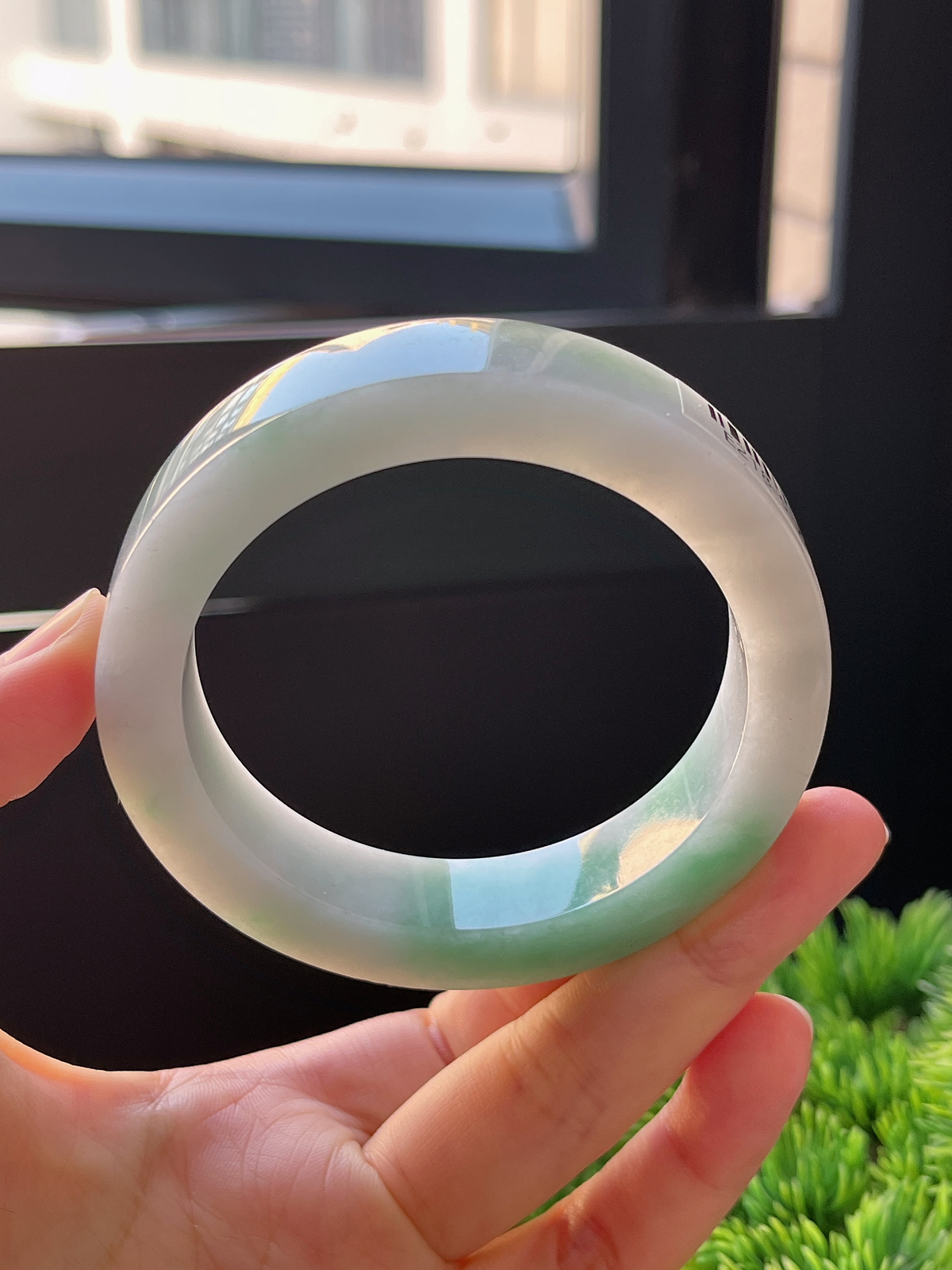 翡翠镯饼，⭕️正圈最大做58，最小做56.7