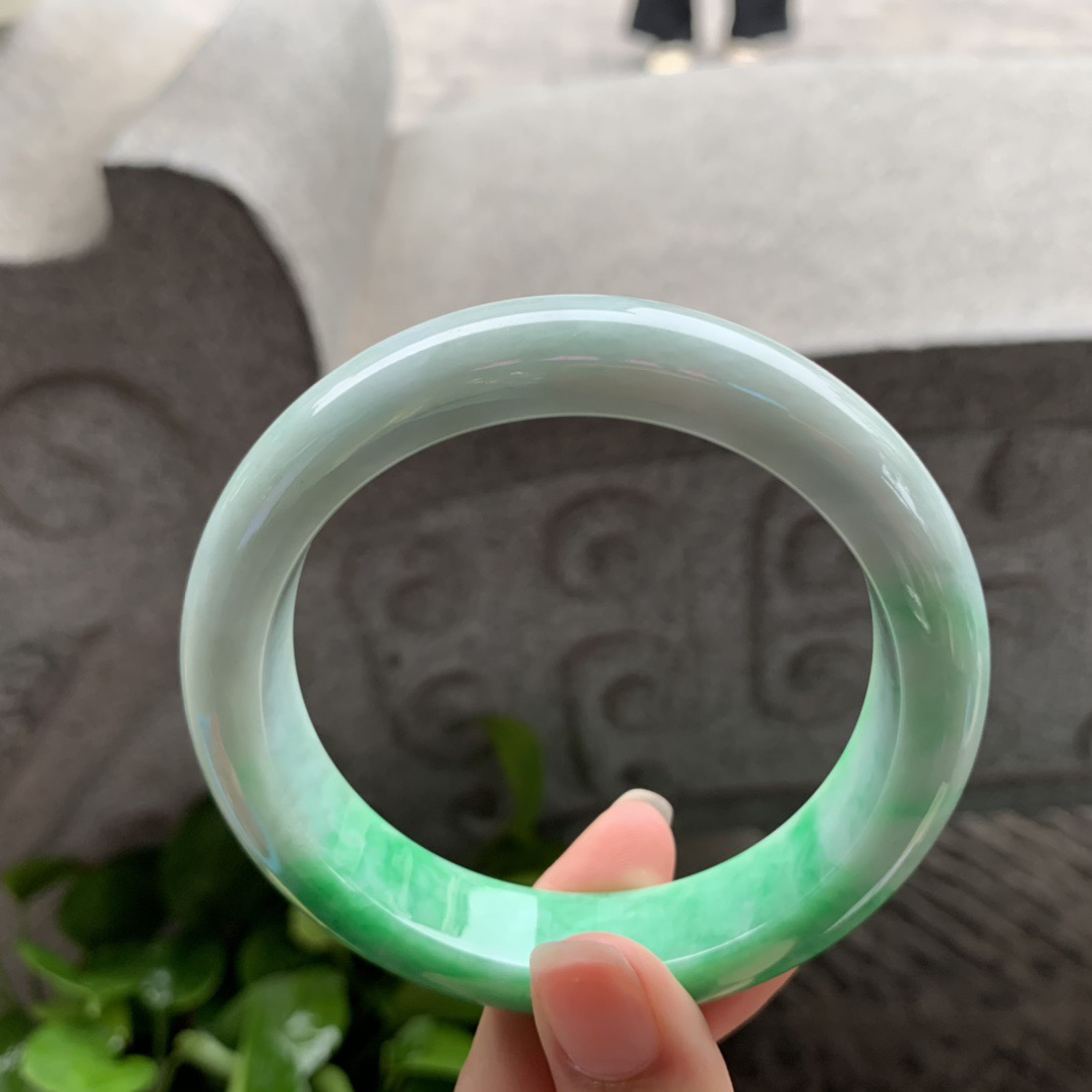 大圈口61.9-14.4-10 【辣阳绿正圈手镯】正圈61 62可戴