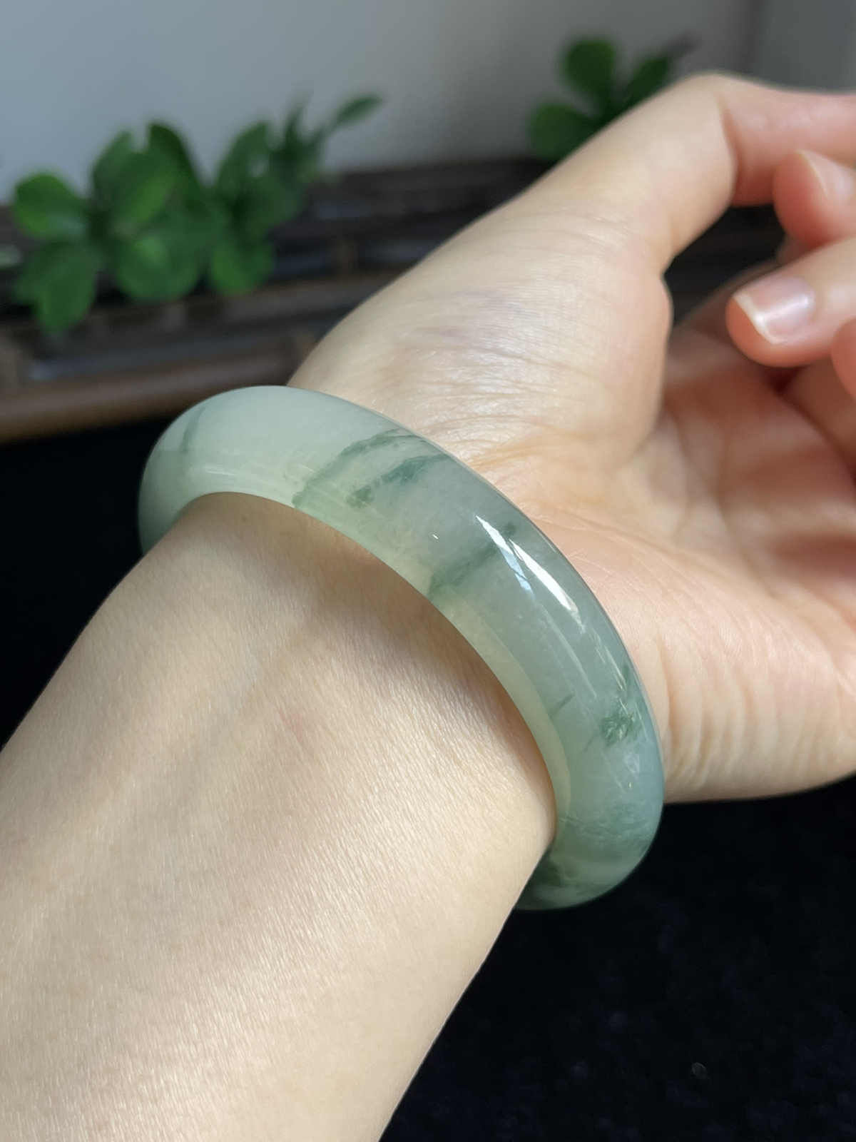 正圈54.7圈口，翡翠冰糯种飘花手镯