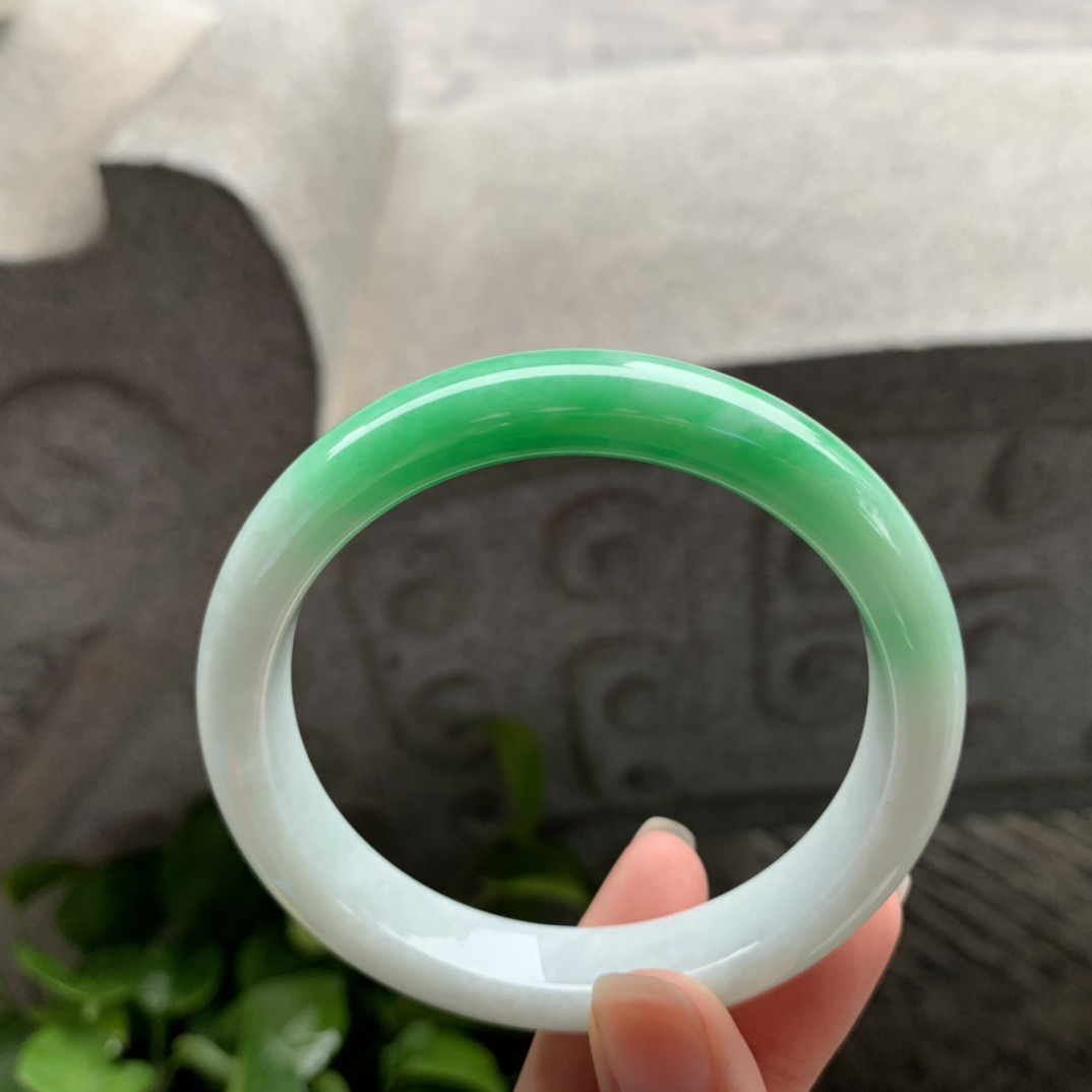 大圈口58.7-12-7.9 【阳绿正圈手镯】正圈58 59可戴