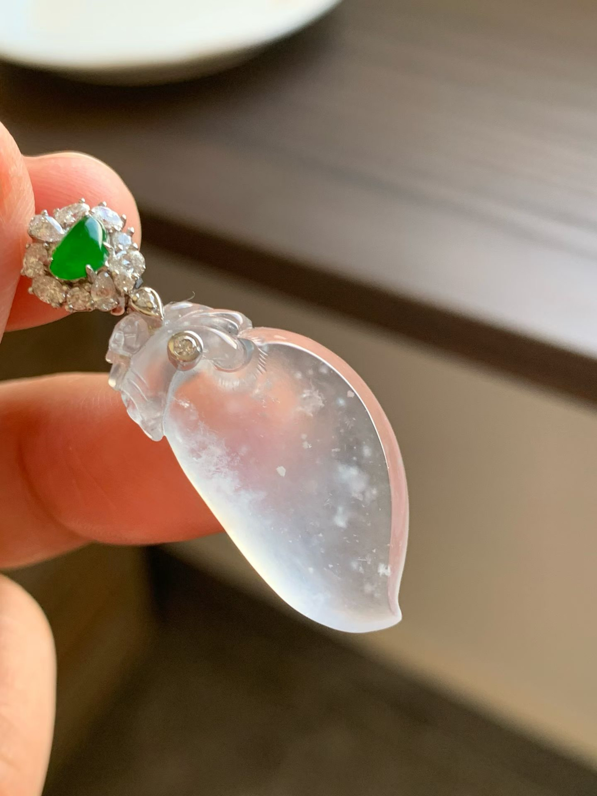 木纳雪花料福瓜2

裸石29.5*15.5*6 整体长度39.5mm
18k金钻石镶嵌