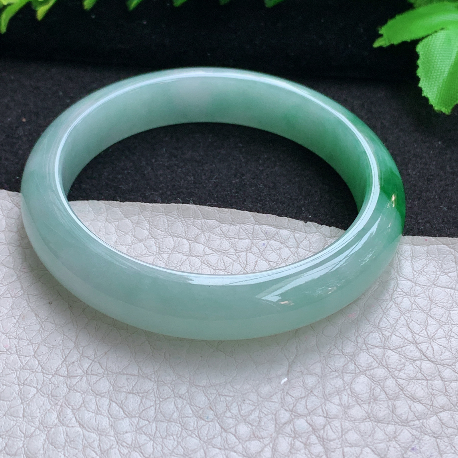 yh年轻款55.5*11.8*8平安镯 天然缅甸翡翠A货玉手镯飘阳绿宽边玉手环