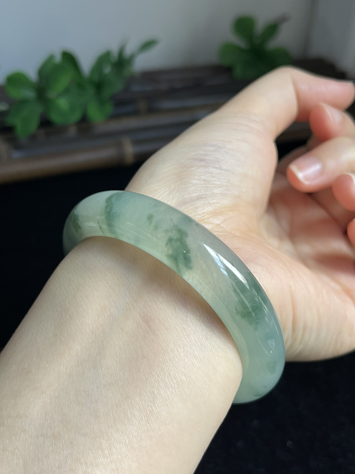 正圈54.7圈口，翡翠冰糯种飘花手镯