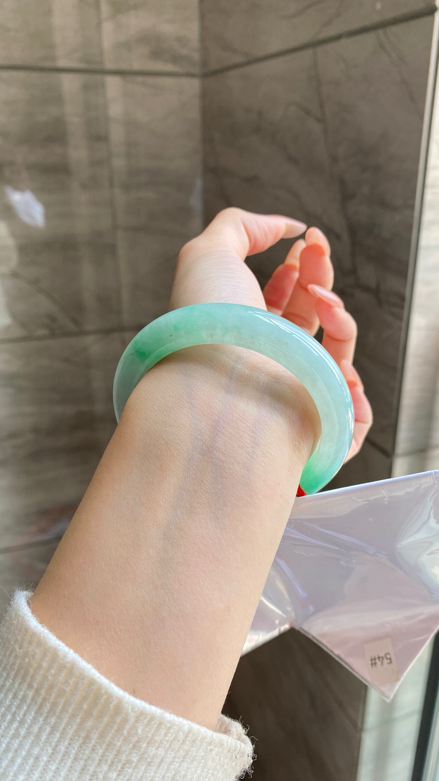 【白底青手镯】
尺寸：55-11.8-8.8
编号：0310J-7