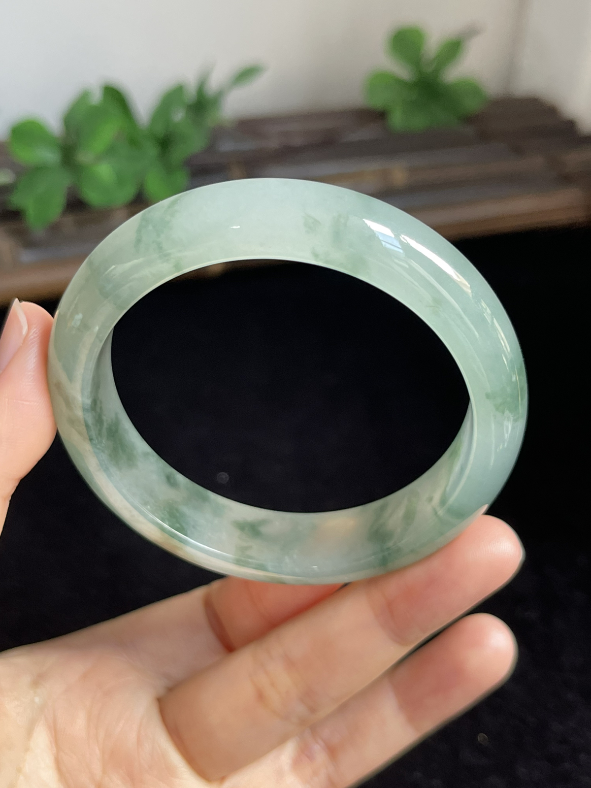 正圈54.7圈口，翡翠冰糯种飘花手镯