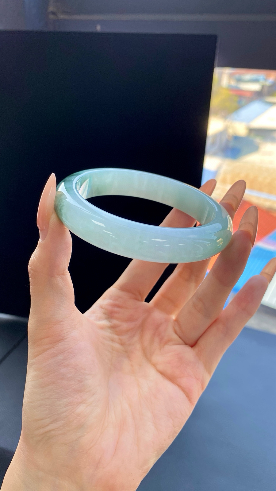 【飘花手镯】
尺寸：60-13-9
编号：0311Q-3