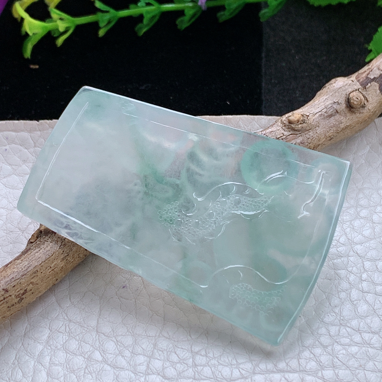 gp实拍60*41.2*5.5缅甸翡翠a货精雕冰晴霸毛龙牌 生意兴隆玉吊坠 玉挂件