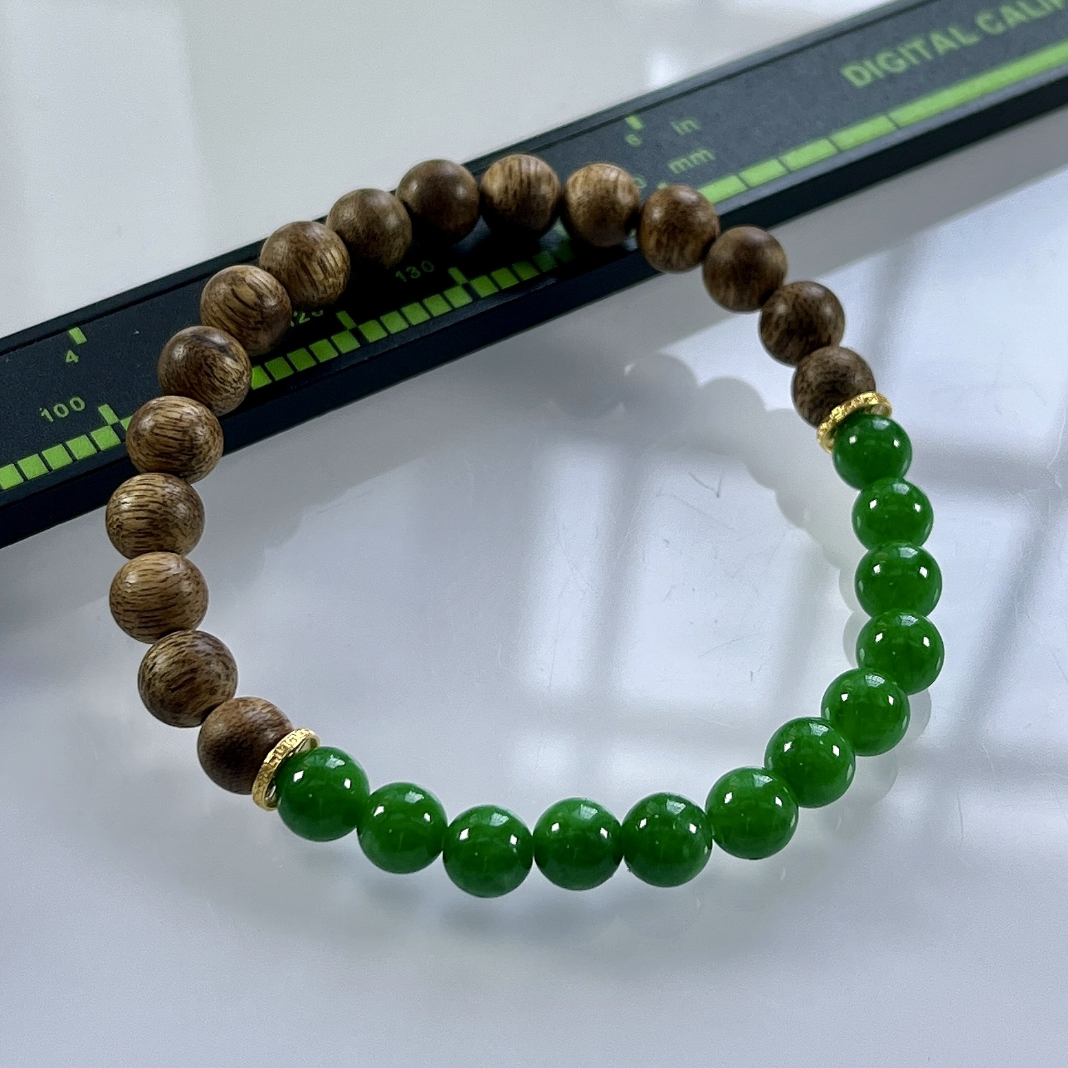 收藏级别，缅甸天然翡翠A货，卡6冰种满绿浓阳绿圆珠手串手链，尺寸：6mm/12颗，重量：6.01g，