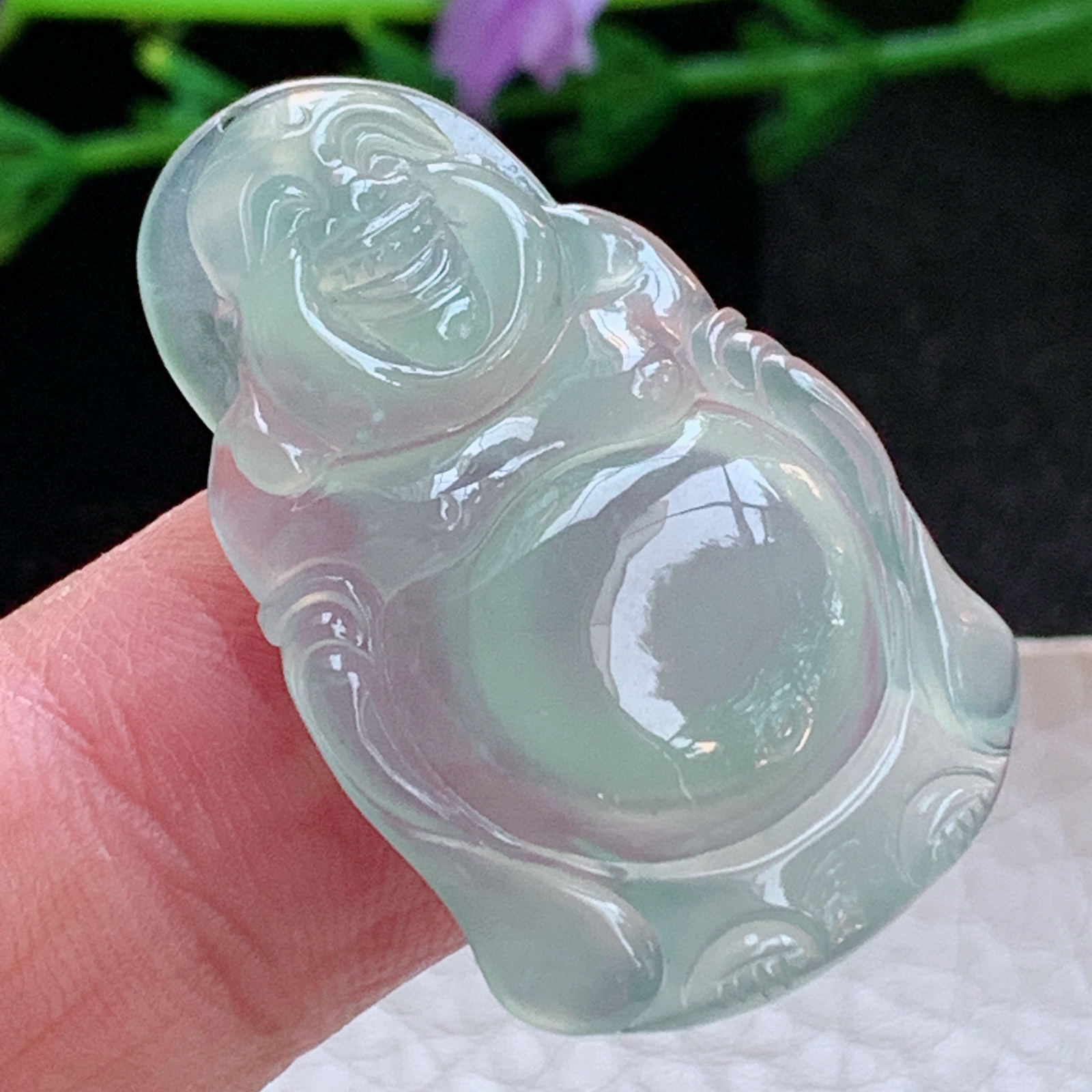 gp实拍36*22.6*5.2缅甸翡翠a货精雕冰晴站佛 逍遥佛玉吊坠 玉挂件