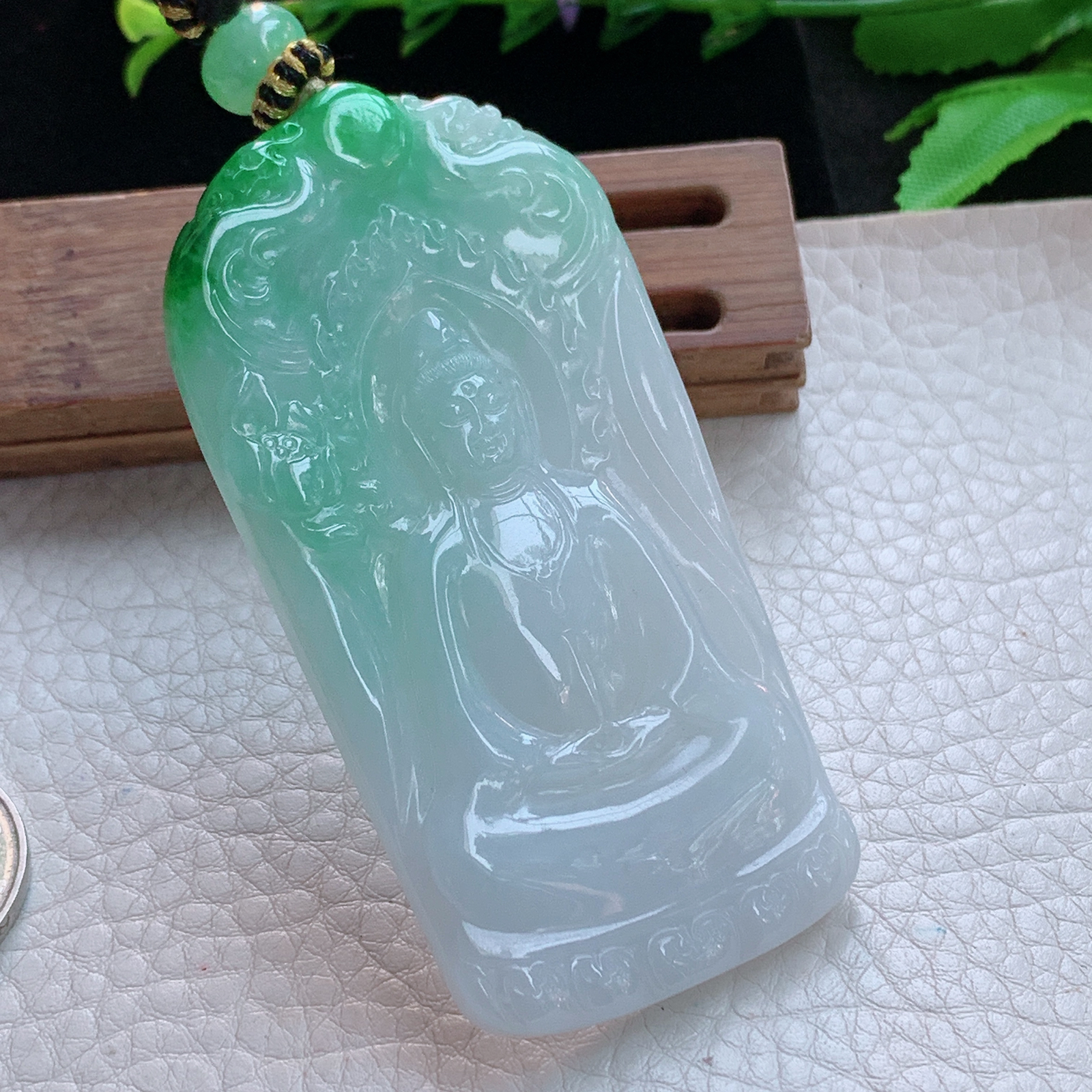 yl实拍73.8*39*5.2缅甸天然翡翠a货清新御凤观音玉项坠 玉挂件