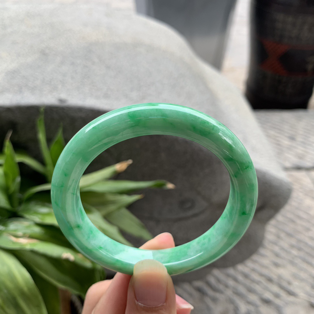圈口54.8-10.2-8.6 【满绿正圈手镯】正圈54 55可戴