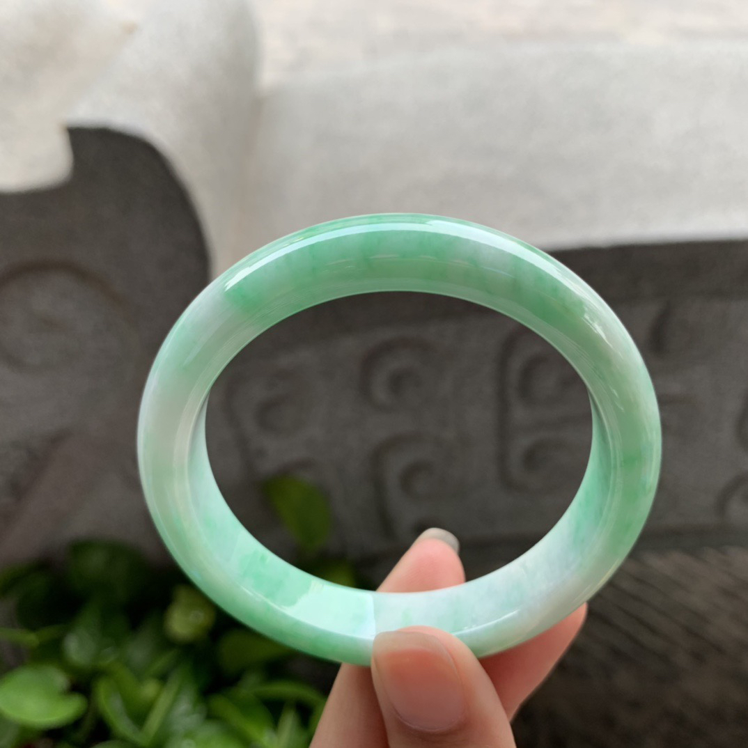 小圈口 53.6-11.8-7.6【飘绿正圈手镯】正圈53 54可戴