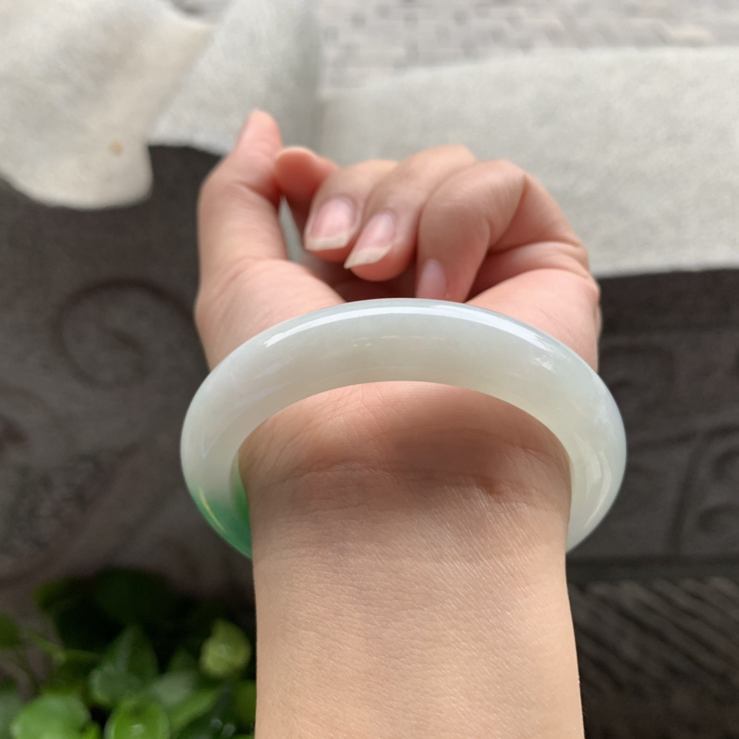 小圈口 53.5-11.7-8.5【阳绿正圈手镯】正圈53 54可戴