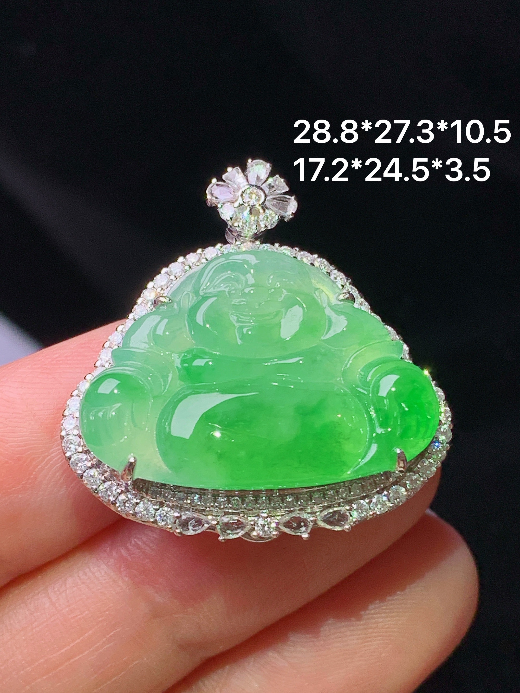 18k金钻镶嵌翠绿佛公吊坠 玉质细腻 色泽艳丽 整体尺寸28.8*27.3*10.5yz