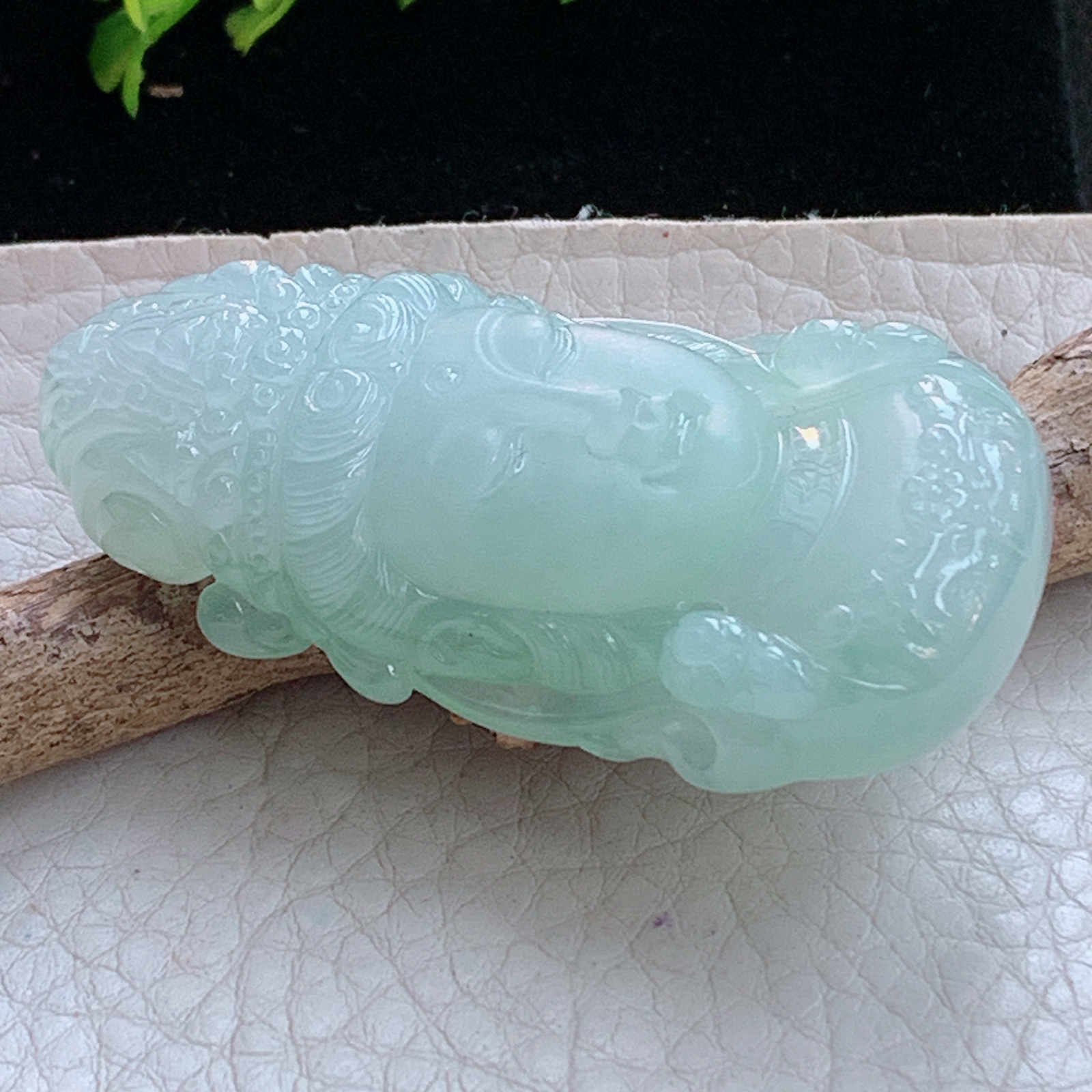 ktj实拍53.2*28*12.2缅甸天然翡翠a货冰绿观音首 观音头玉项坠 玉挂件