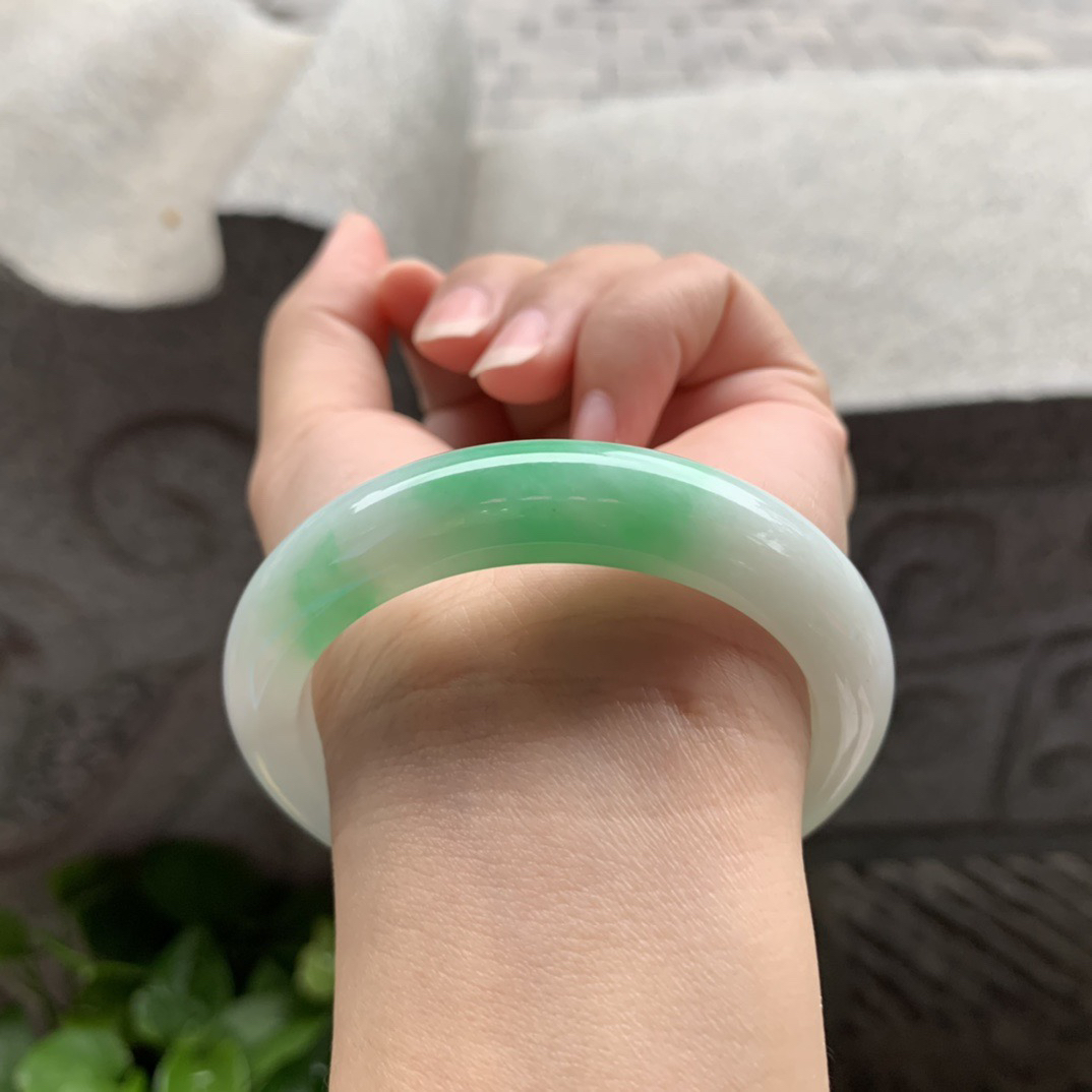 小圈口 53.5-11.7-8.5【阳绿正圈手镯】正圈53 54可戴