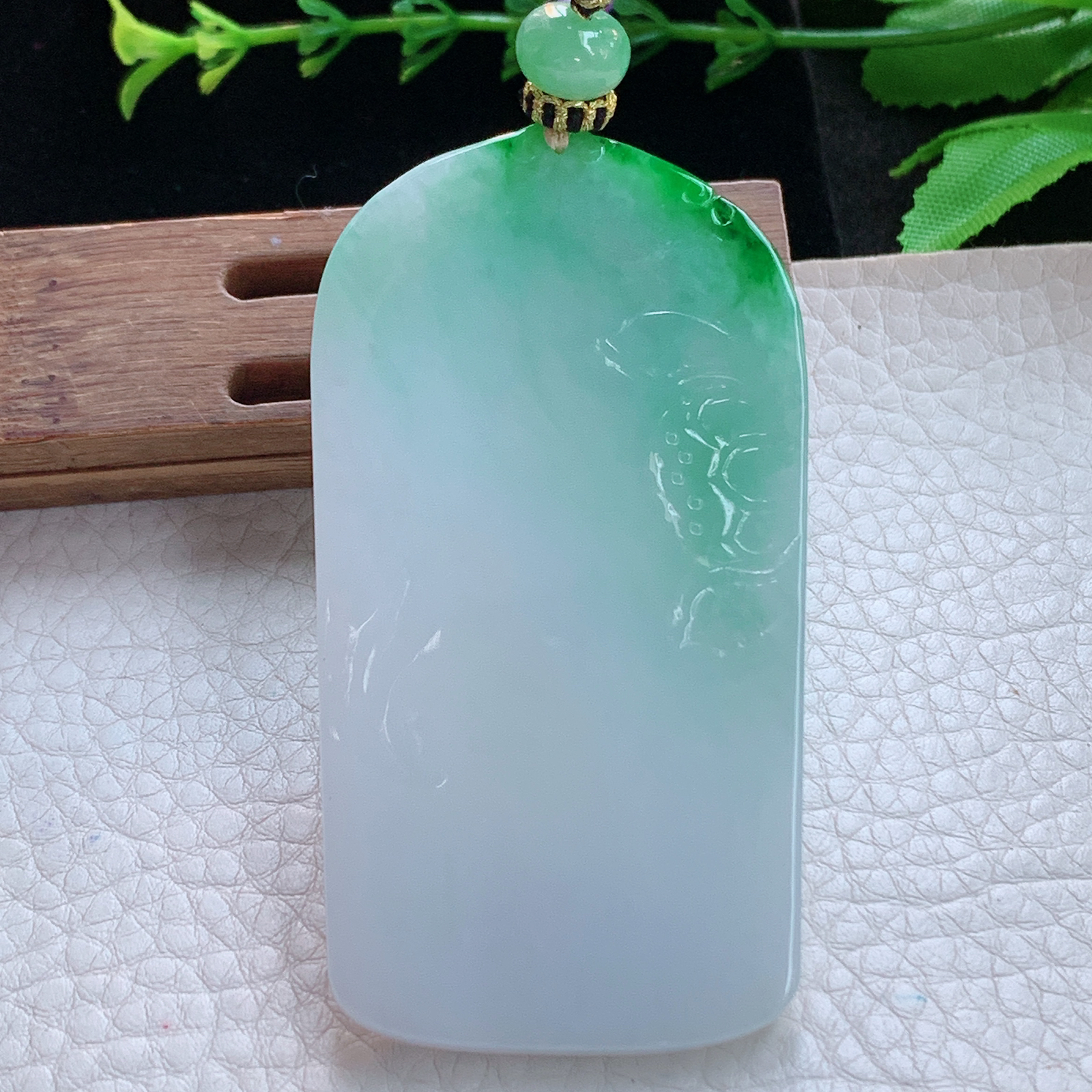 yl实拍73.8*39*5.2缅甸天然翡翠a货清新御凤观音玉项坠 玉挂件