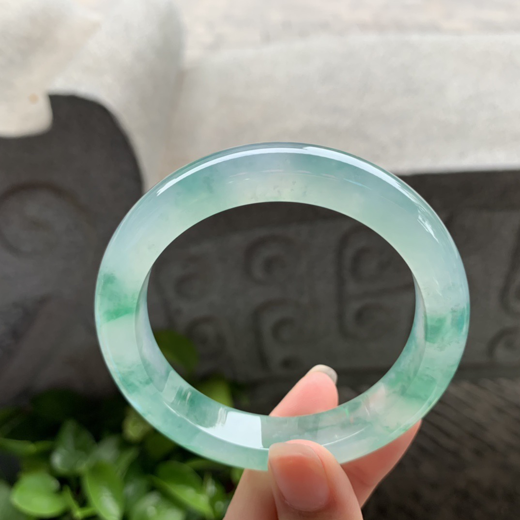 圈口56.8-12.3-9.2 【高冰飘绿花正圈手镯】正圈56 57可戴