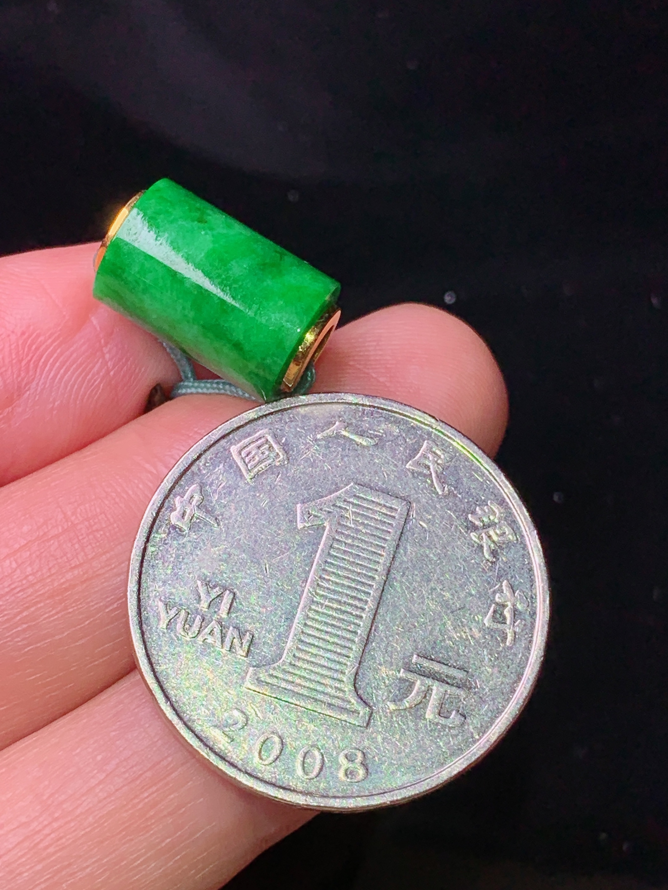 18k金镶嵌翠绿路路通吊坠 玉质细腻 色泽艳丽清新 水润亮眼 整体尺寸12.5*12.5*8.5