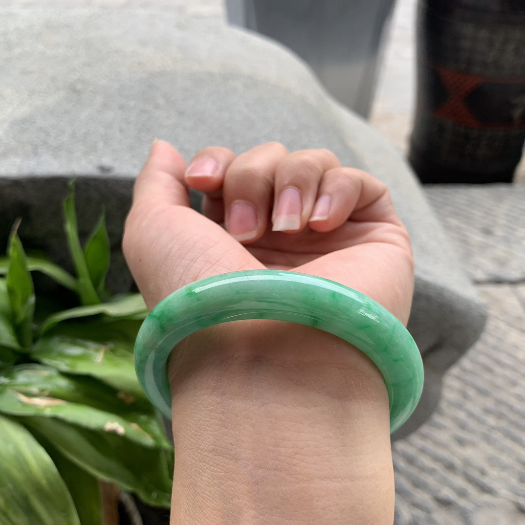 圈口54.8-10.2-8.6 【满绿正圈手镯】正圈54 55可戴