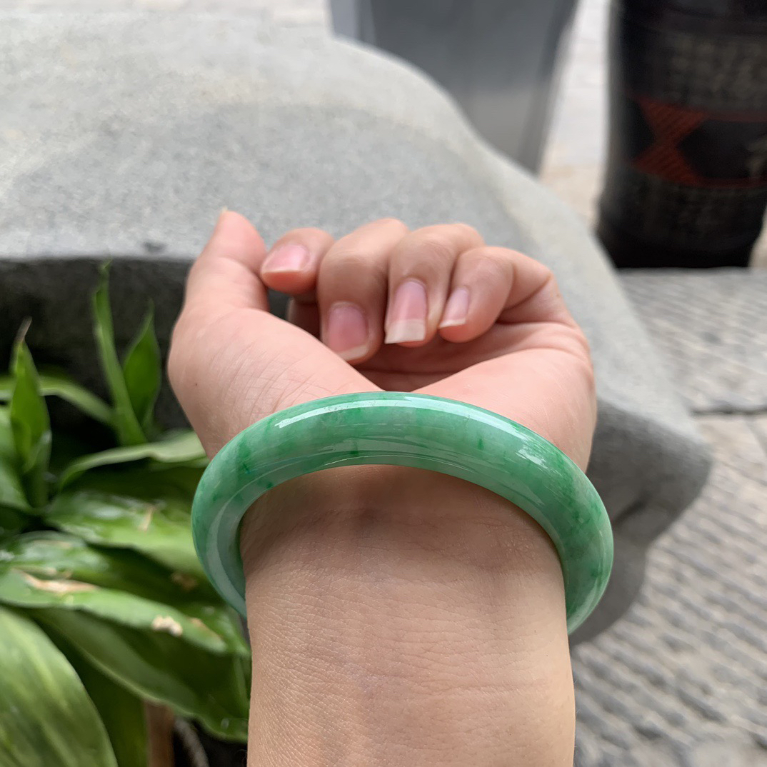 圈口54.8-10.2-8.6 【满绿正圈手镯】正圈54 55可戴