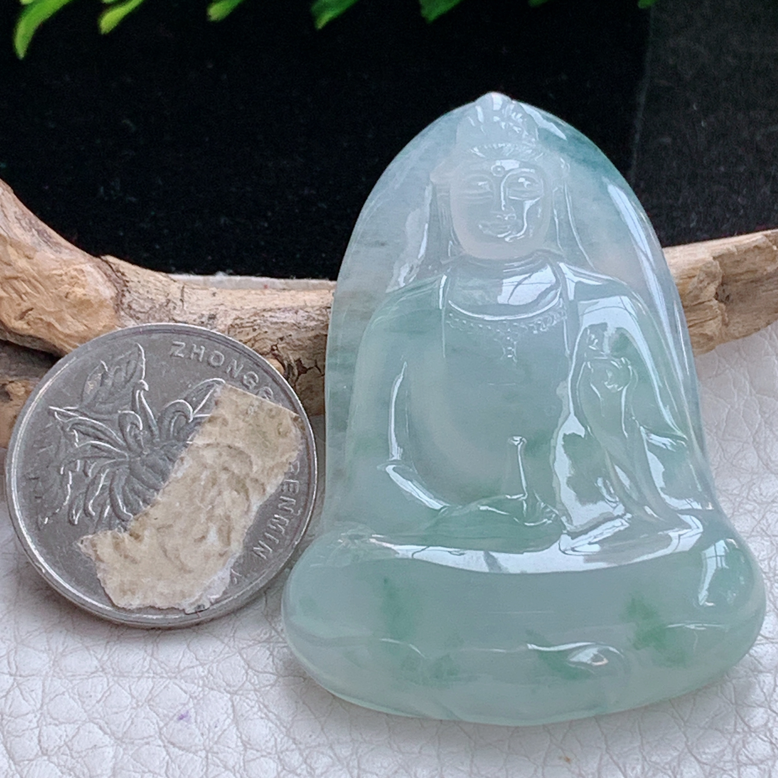 lz实拍53.5*37*6.3缅甸翡翠精雕冰飘花持瓶观音 玉观音玉吊坠 玉挂件