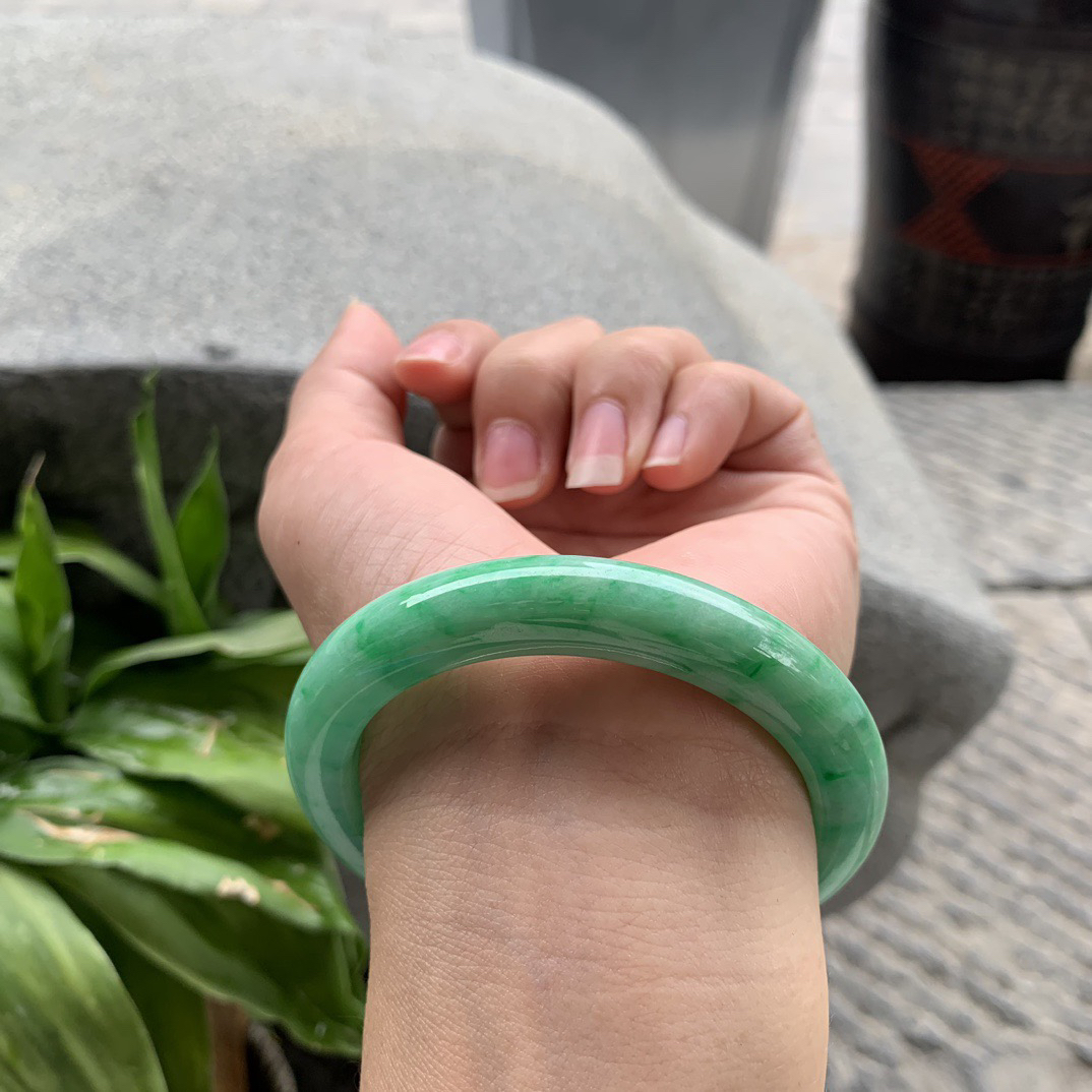 圈口54.8-10.2-8.6 【满绿正圈手镯】正圈54 55可戴
