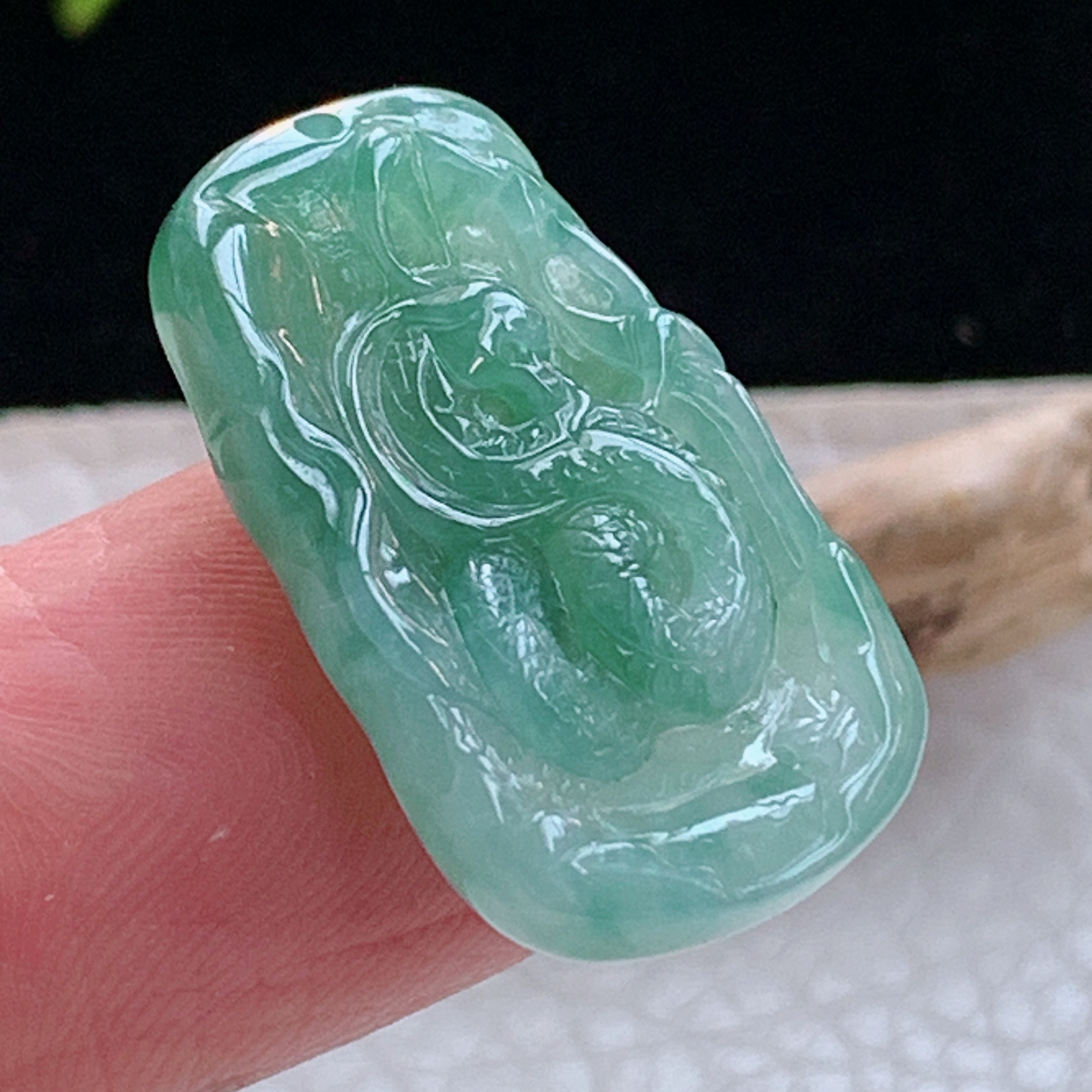 ktj实拍27.5*16.4*5缅甸天然翡翠a货冰飘花宝宝款生肖蛇玉项坠 玉挂件