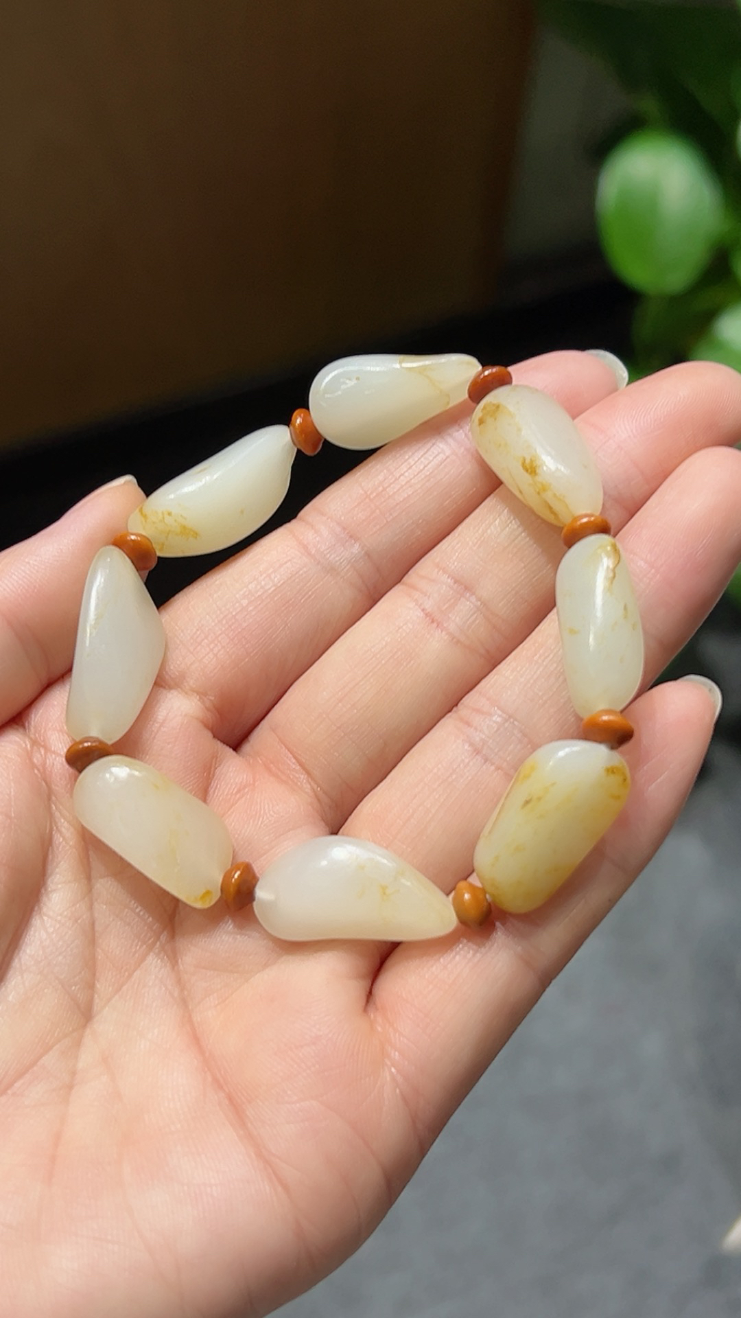 籽料｜原籽｜手串

黄皮 颗颗无修 粒粒精选