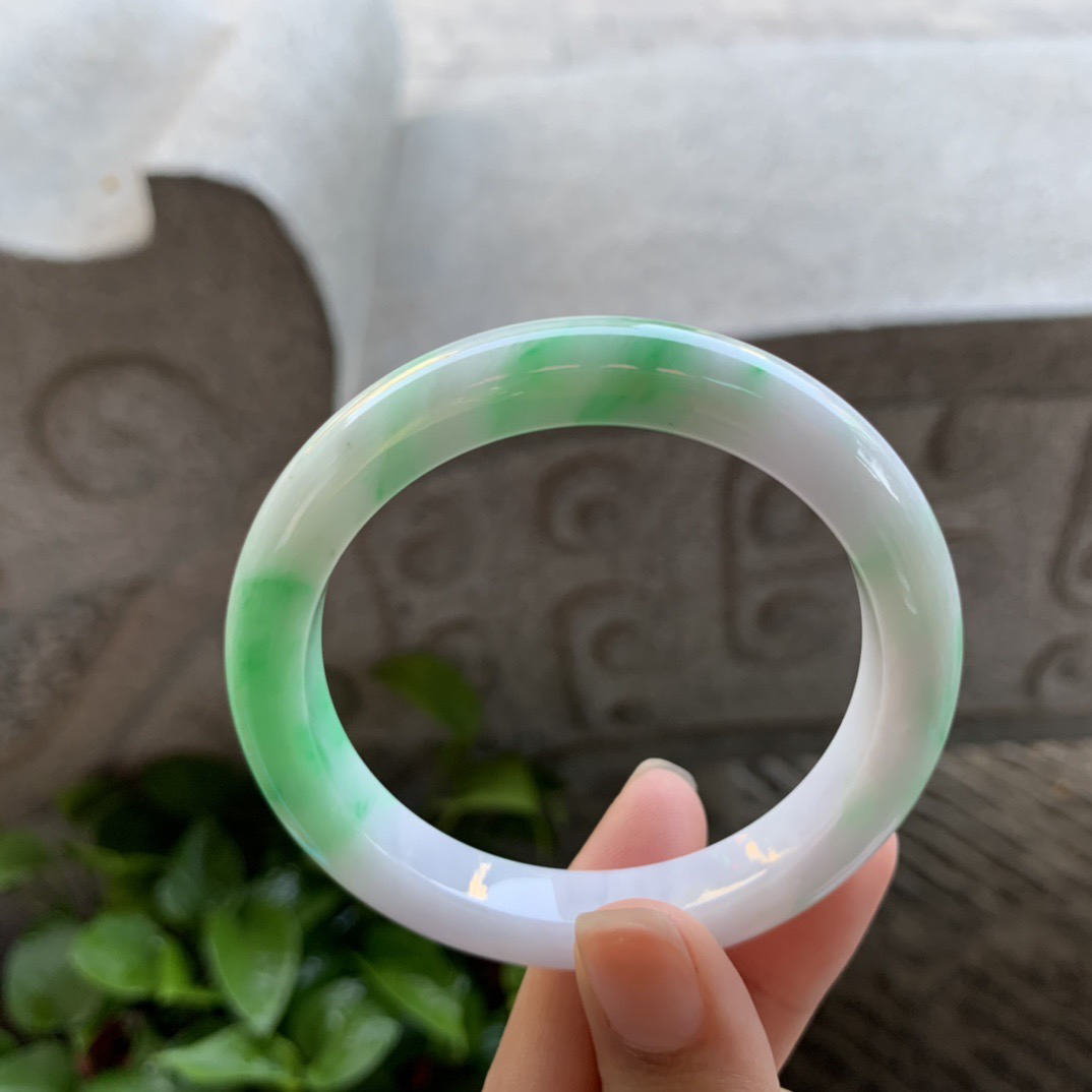 小圈口53.5-9.9-8.2 【辣阳绿正圈手镯】正圈53 54可戴