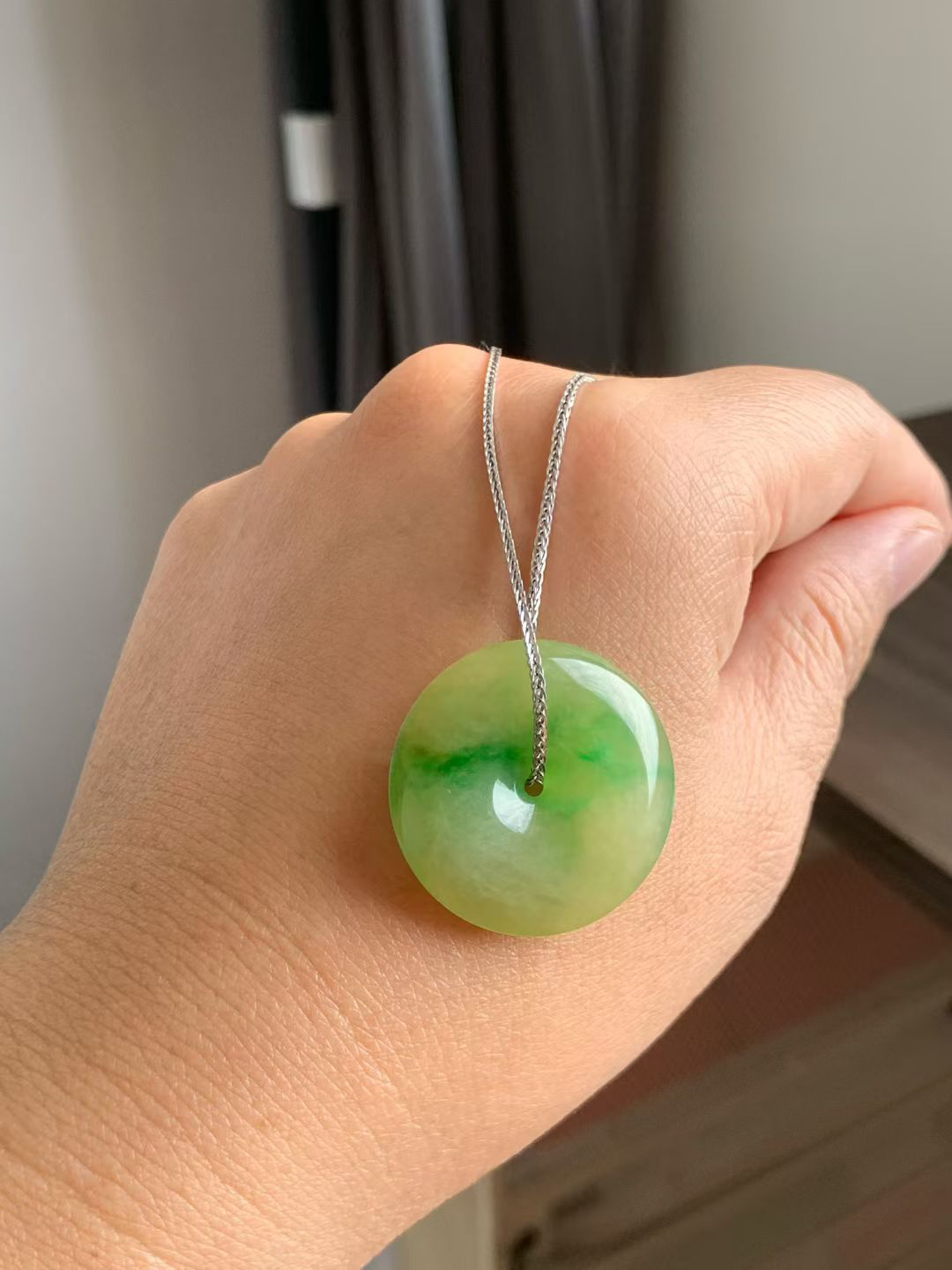 黄加绿平安扣

裸石28*28*5.5