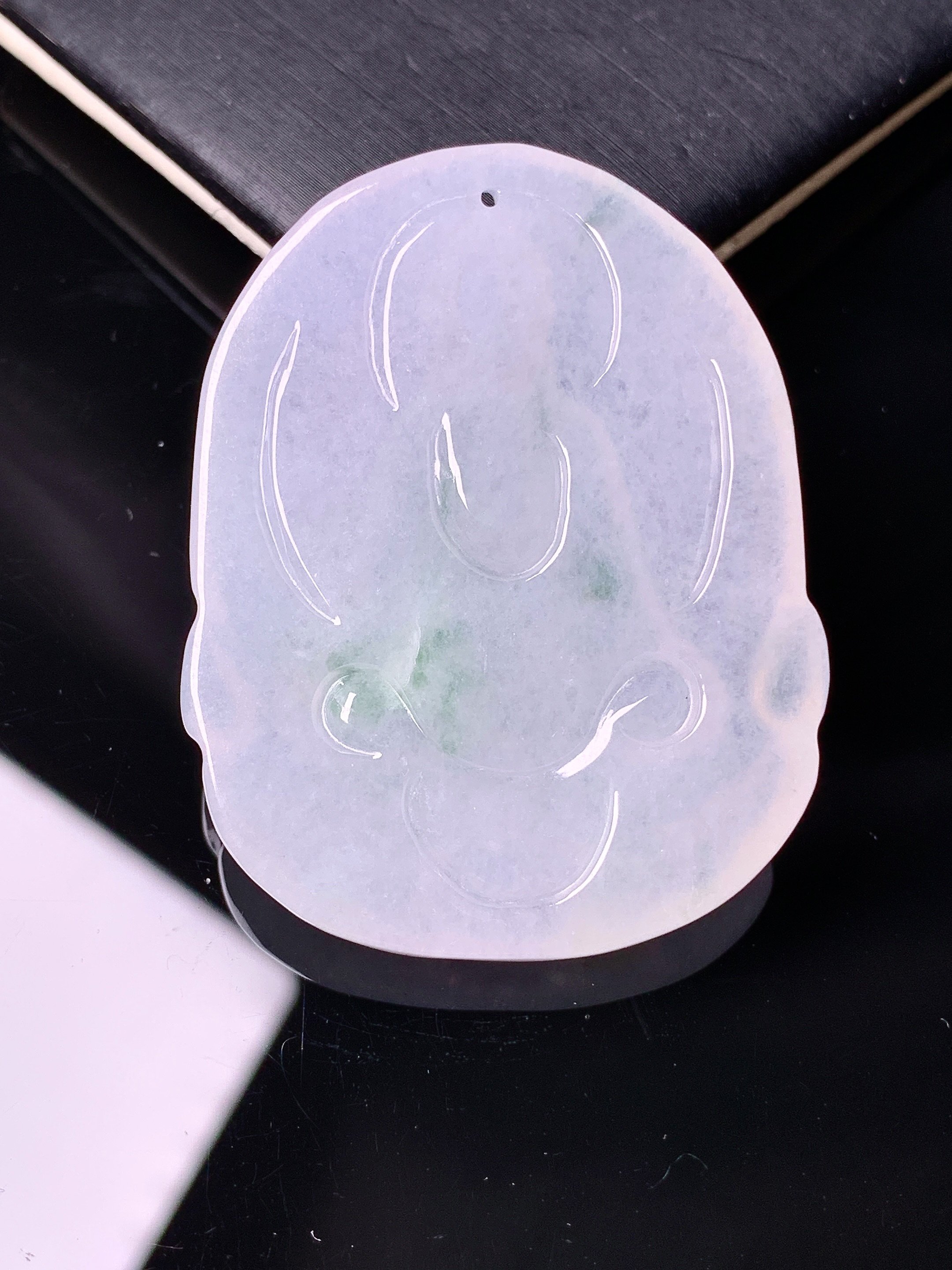 飘绿观音吊坠 玉质细腻 色泽艳丽 整体尺寸47*36.3*7d1