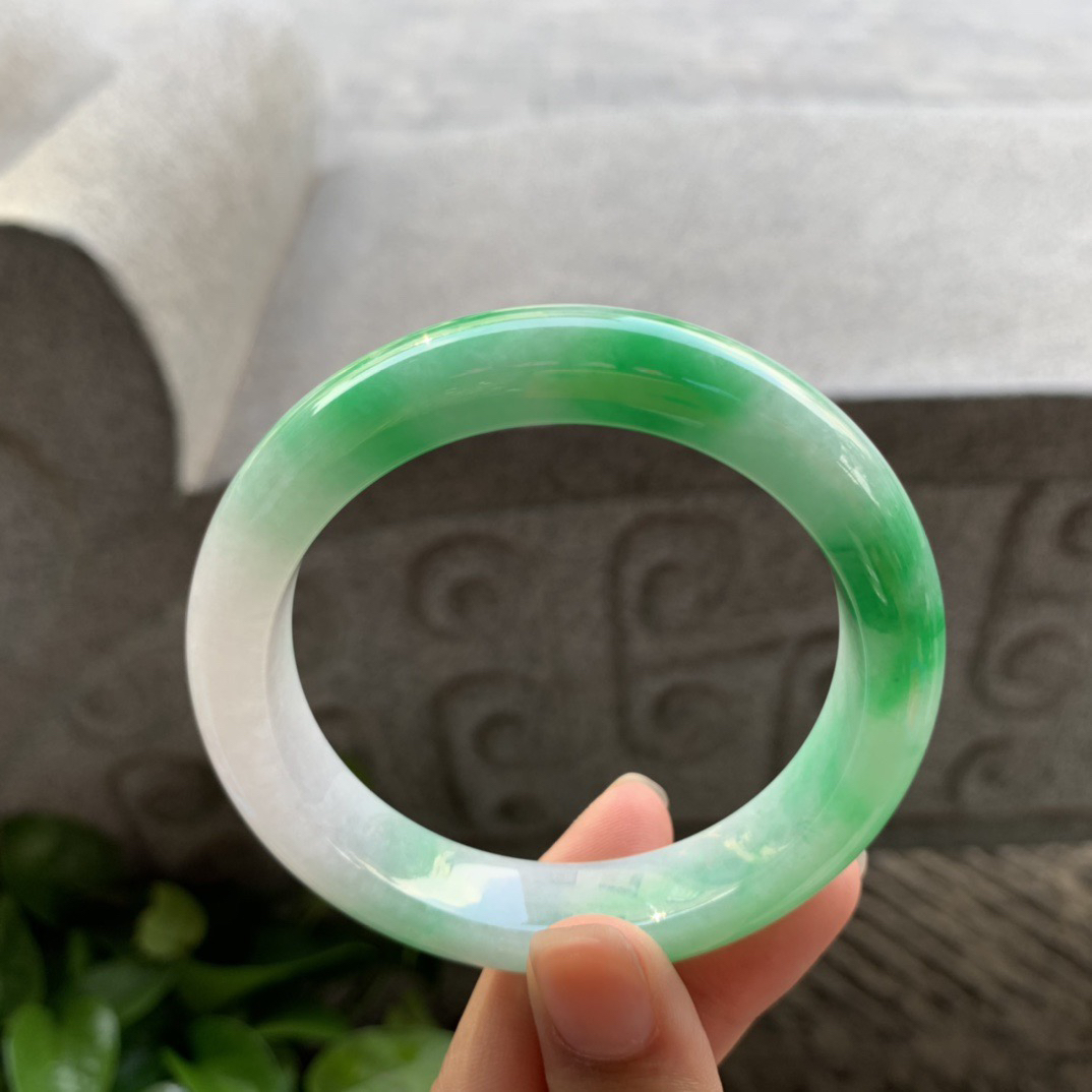 圈口56.6-12.5-9.1 【辣阳绿正圈手镯】正圈56 57可戴